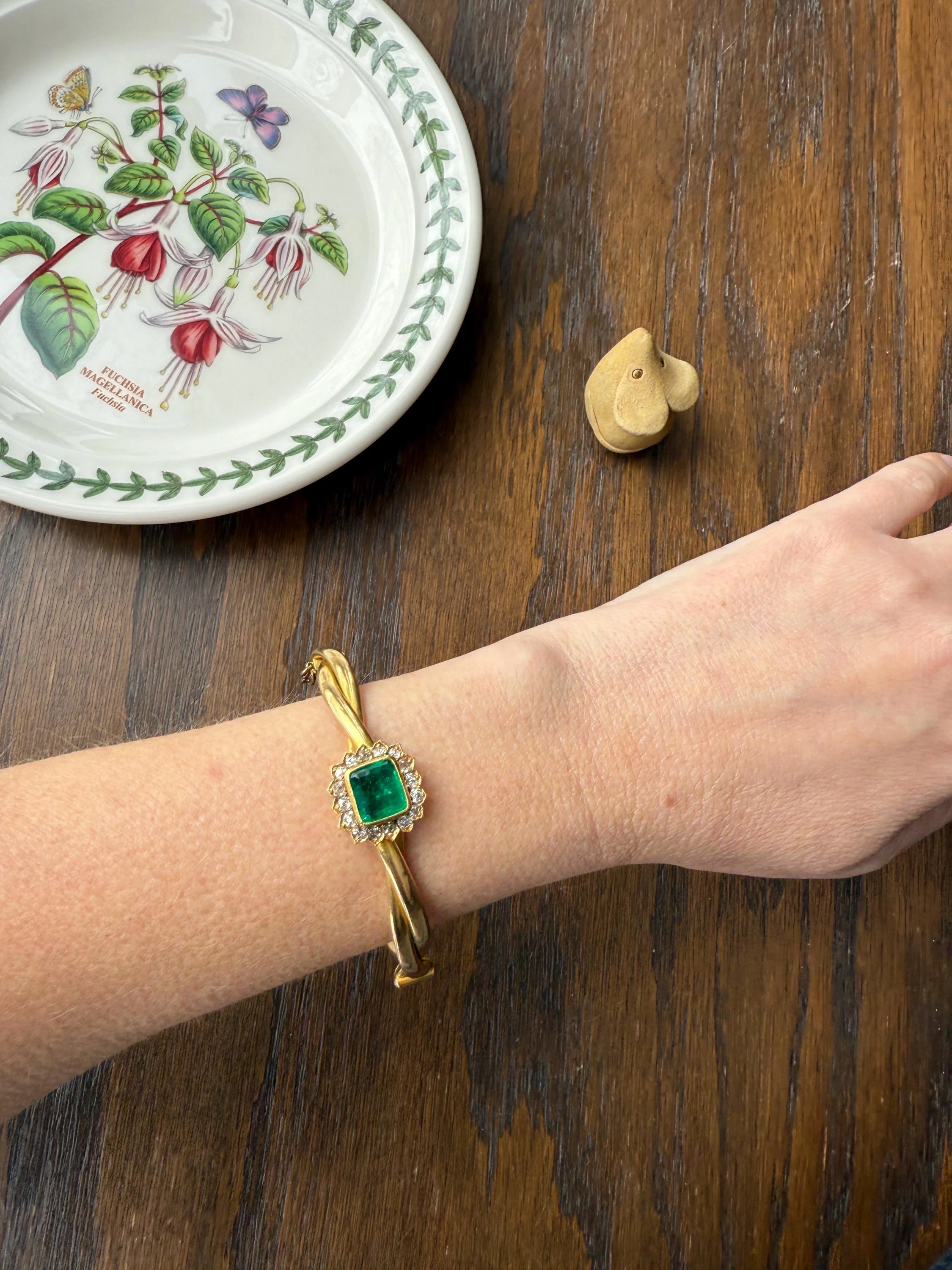 Antique Green Natural EMERALD Old Mine Cut Diamond Halo Hinged Bangle Bracelet 14k Solid Gold Rosy & YG Glowing Victorian Edwardian Twist - Image 5