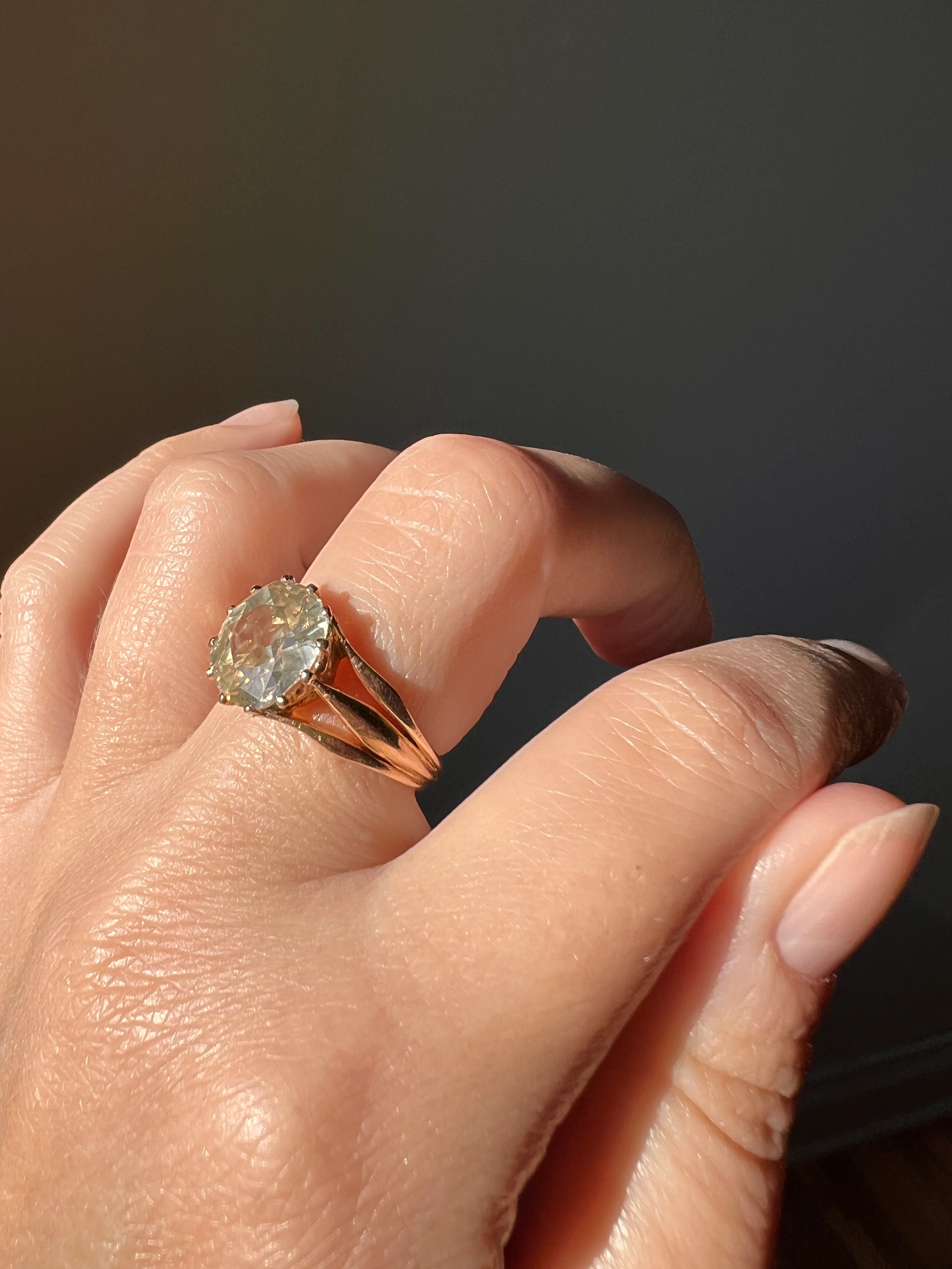ANTIQUE Large 2.5 Carat Old European Cut DIAMOND Solitaire Ring Warm Pale Yellow Light Brown 18k Rose Gold c1900 - Image 10