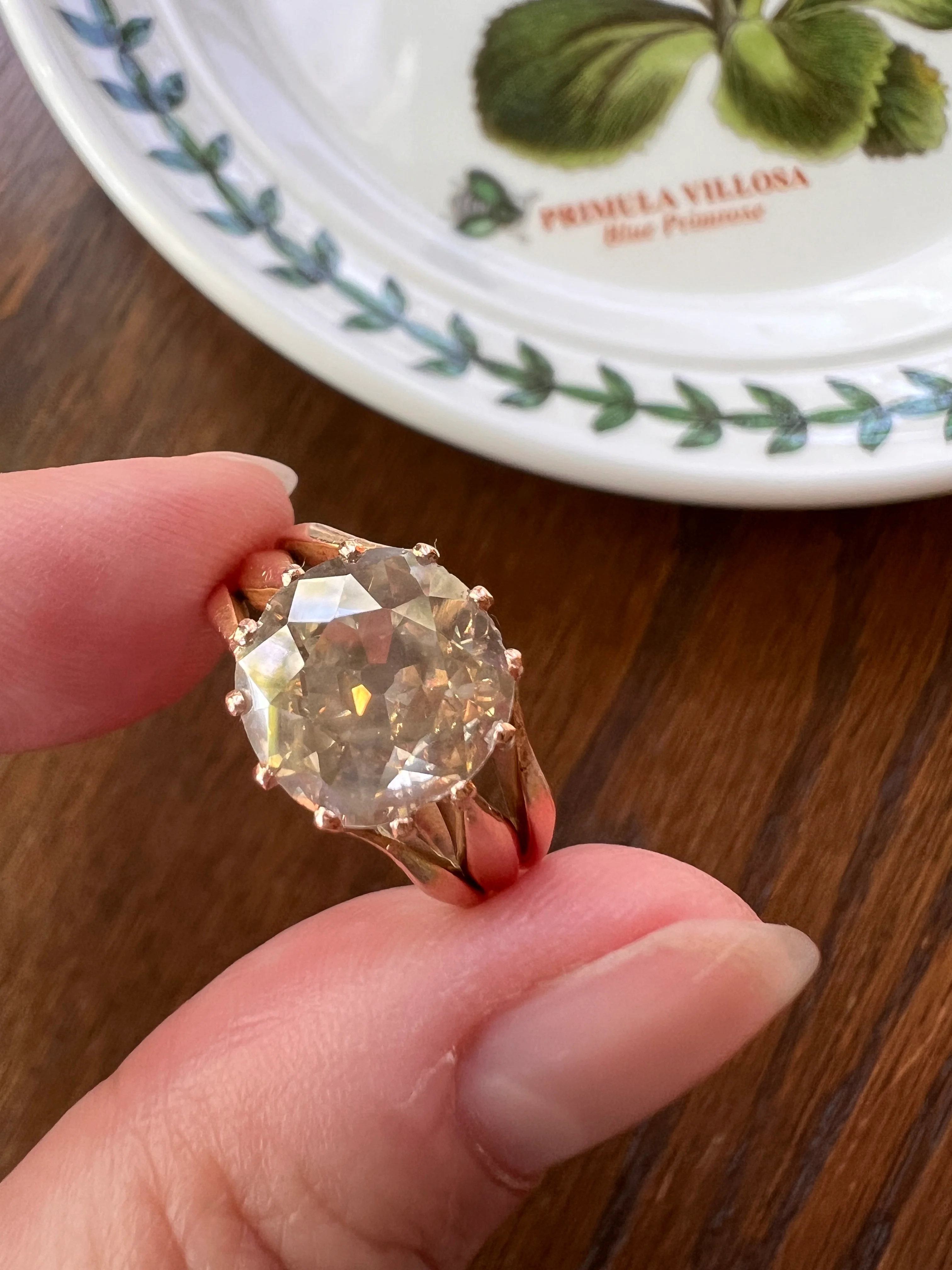 ANTIQUE Large 2.5 Carat Old European Cut DIAMOND Solitaire Ring Warm Pale Yellow Light Brown 18k Rose Gold c1900 - Image 17