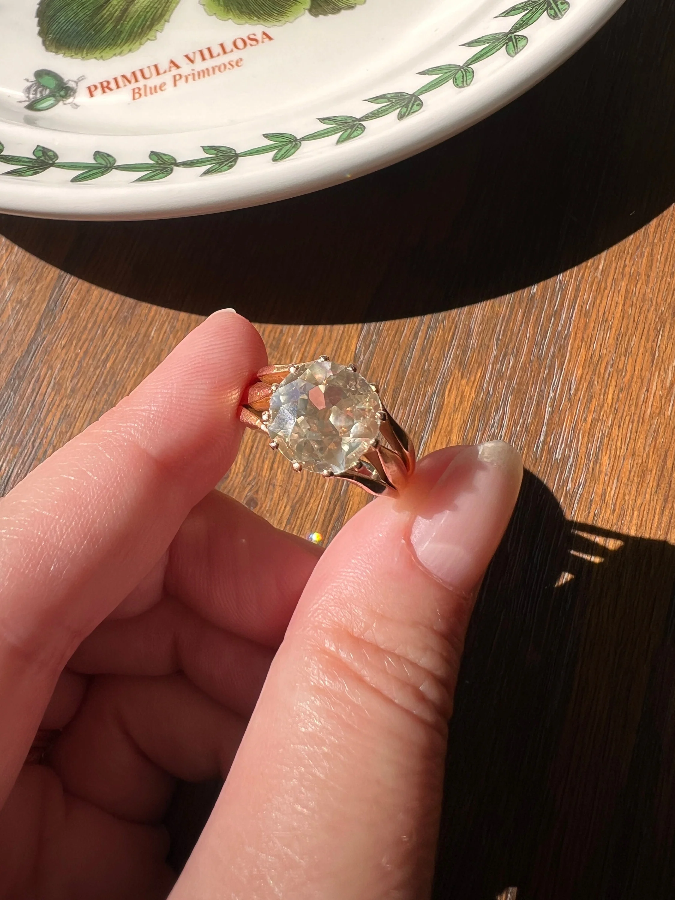 ANTIQUE Large 2.5 Carat Old European Cut DIAMOND Solitaire Ring Warm Pale Yellow Light Brown 18k Rose Gold c1900 - Image 8