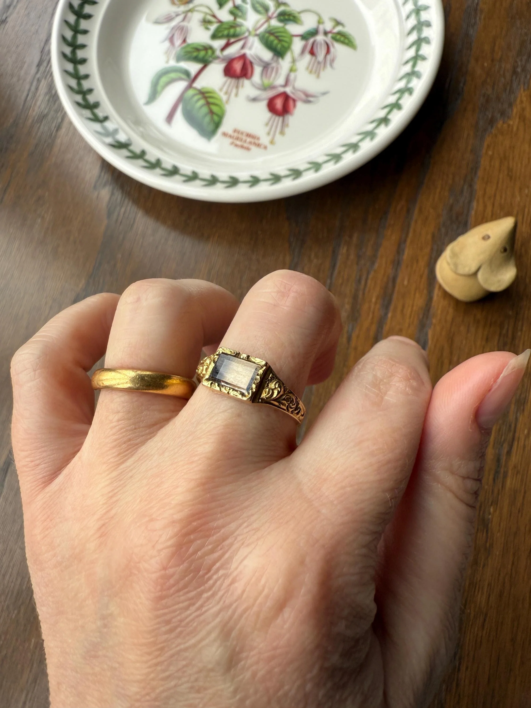 Antique LOCKET Back Ring French Engraved EM Victorian 18k Gold Ornate Floral Sentimental Jewelry or Poison : ) - Image 13