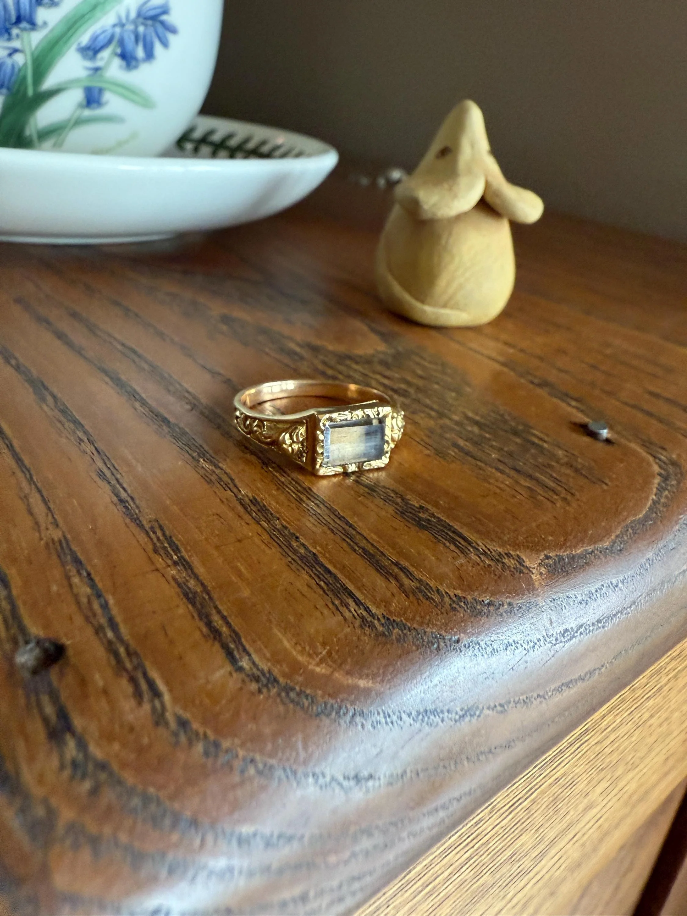 Antique LOCKET Back Ring French Engraved EM Victorian 18k Gold Ornate Floral Sentimental Jewelry or Poison : ) - Image 15