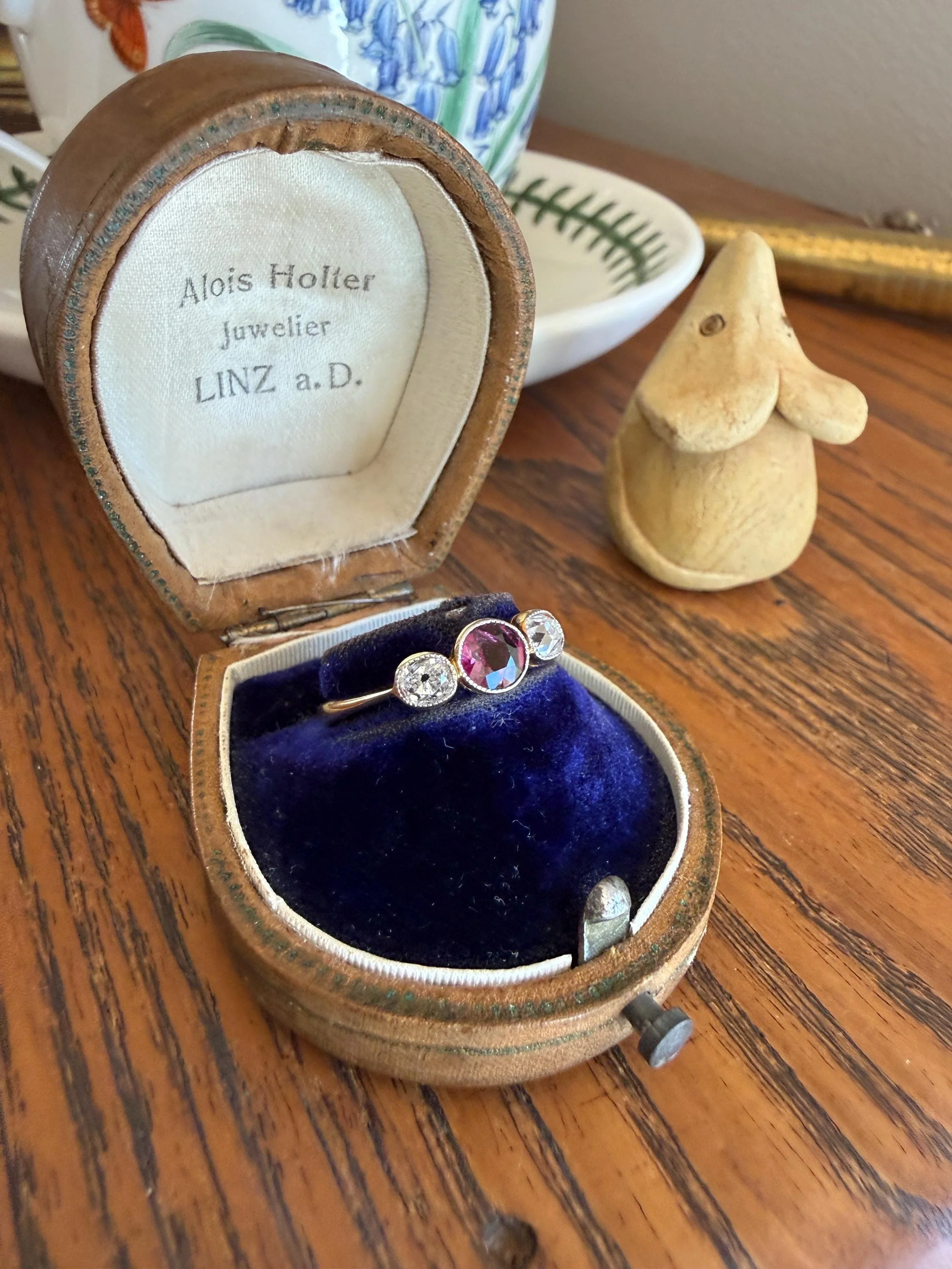 Antique Natural Pinkish Red Ruby Old Mine Cut Diamond Three Stone Band 18k Gold Platinum Ring Stacker - Image 15
