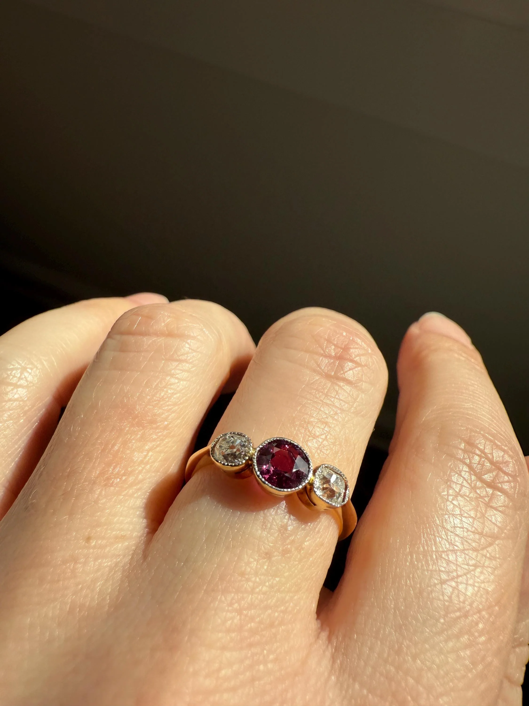 Antique Natural Pinkish Red Ruby Old Mine Cut Diamond Three Stone Band 18k Gold Platinum Ring Stacker - Image 8
