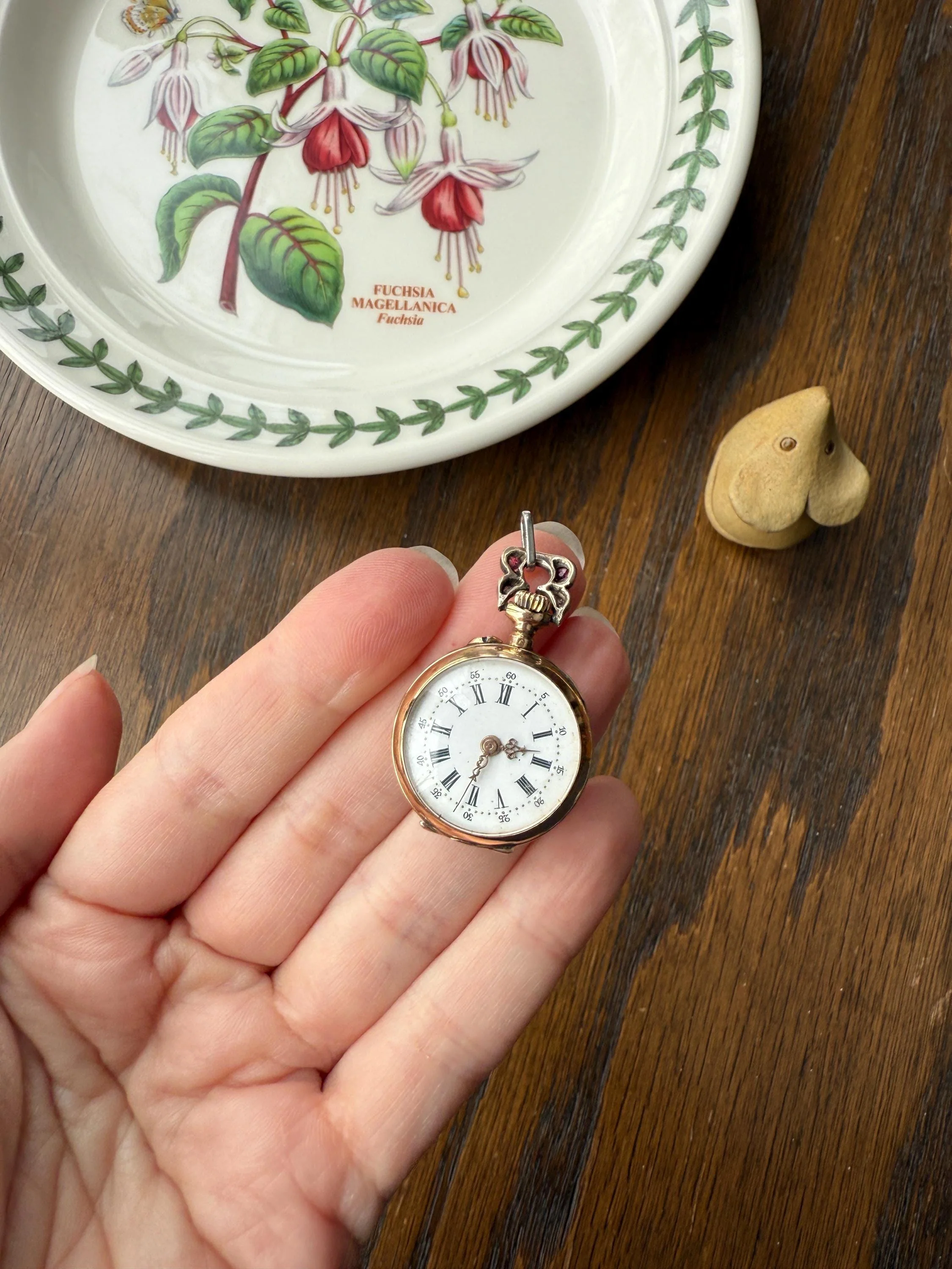 Antique Natural RUBY and Rose Cut Diamond Encrusted French VICTORIAN 18k Gold Silver Pocket Watch Case Pendant Locket Bullseye Target - Image 13