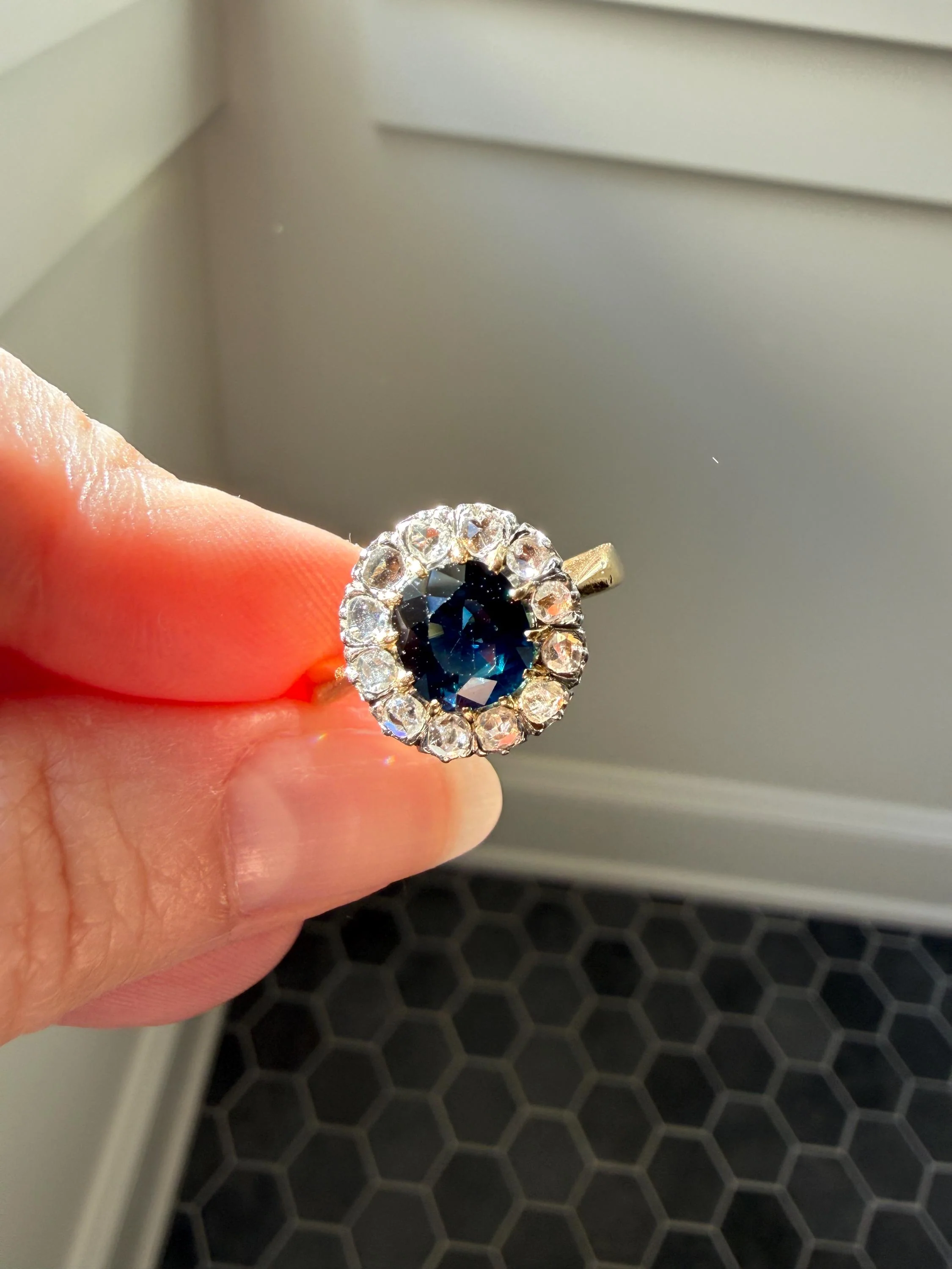Antique Natural Sapphire Peacock Greenish Blue Halo Ring with Rose Cut Diamonds French Early 1900s Victorian Edwardian - Image 9