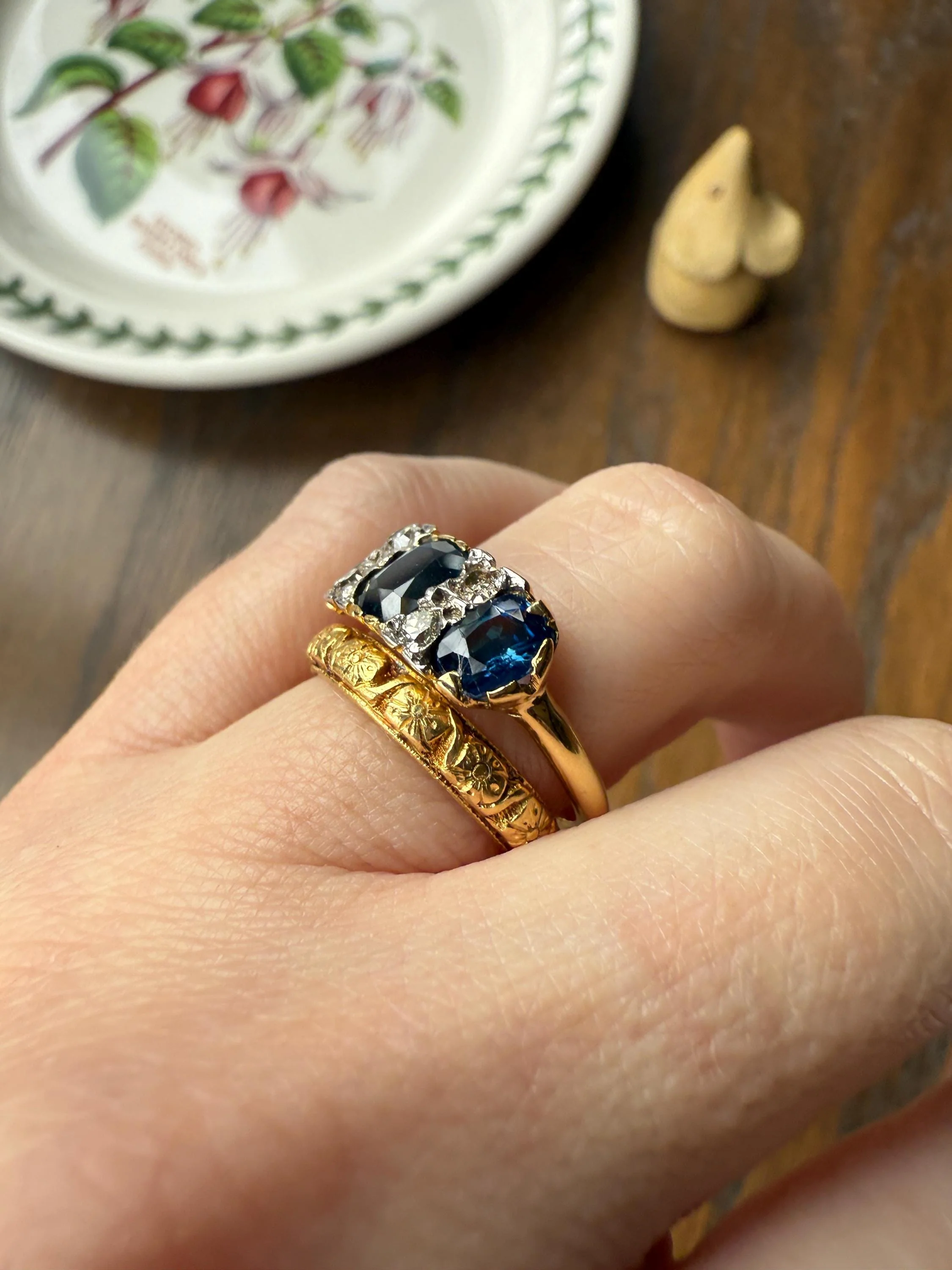 Antique Natural Sapphire Velvety Blue Three Stone Ring with Old Mine Cut Diamond Spacers Green Peacock Victorian Stacker Band - Image 3
