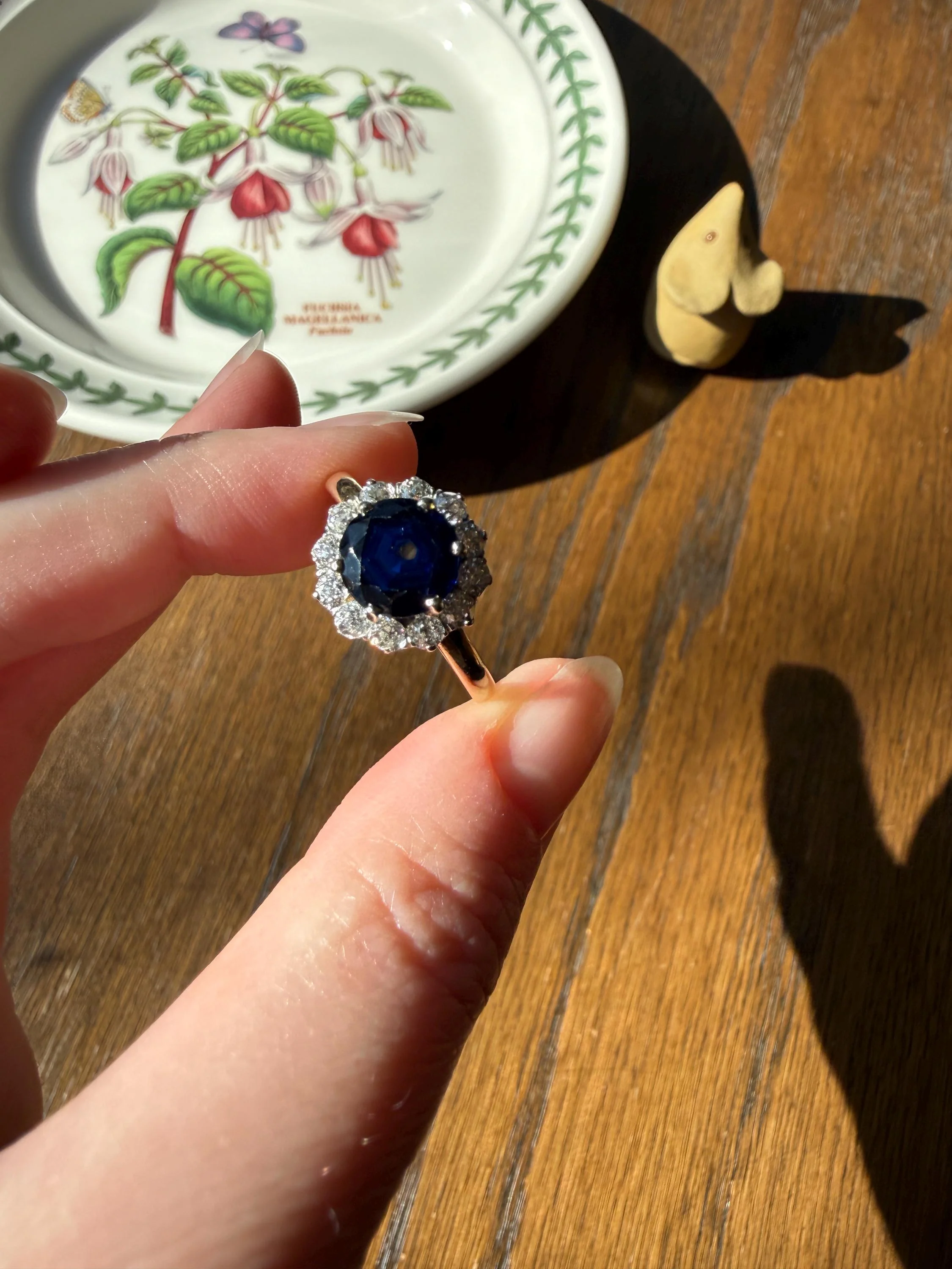 Antique Natural Sapphire with .8 Carat Old Mine Cut Diamond Halo Ring Cluster with Donut Shank Stacker Band 18k Gold Hexagon Silk - Image 11