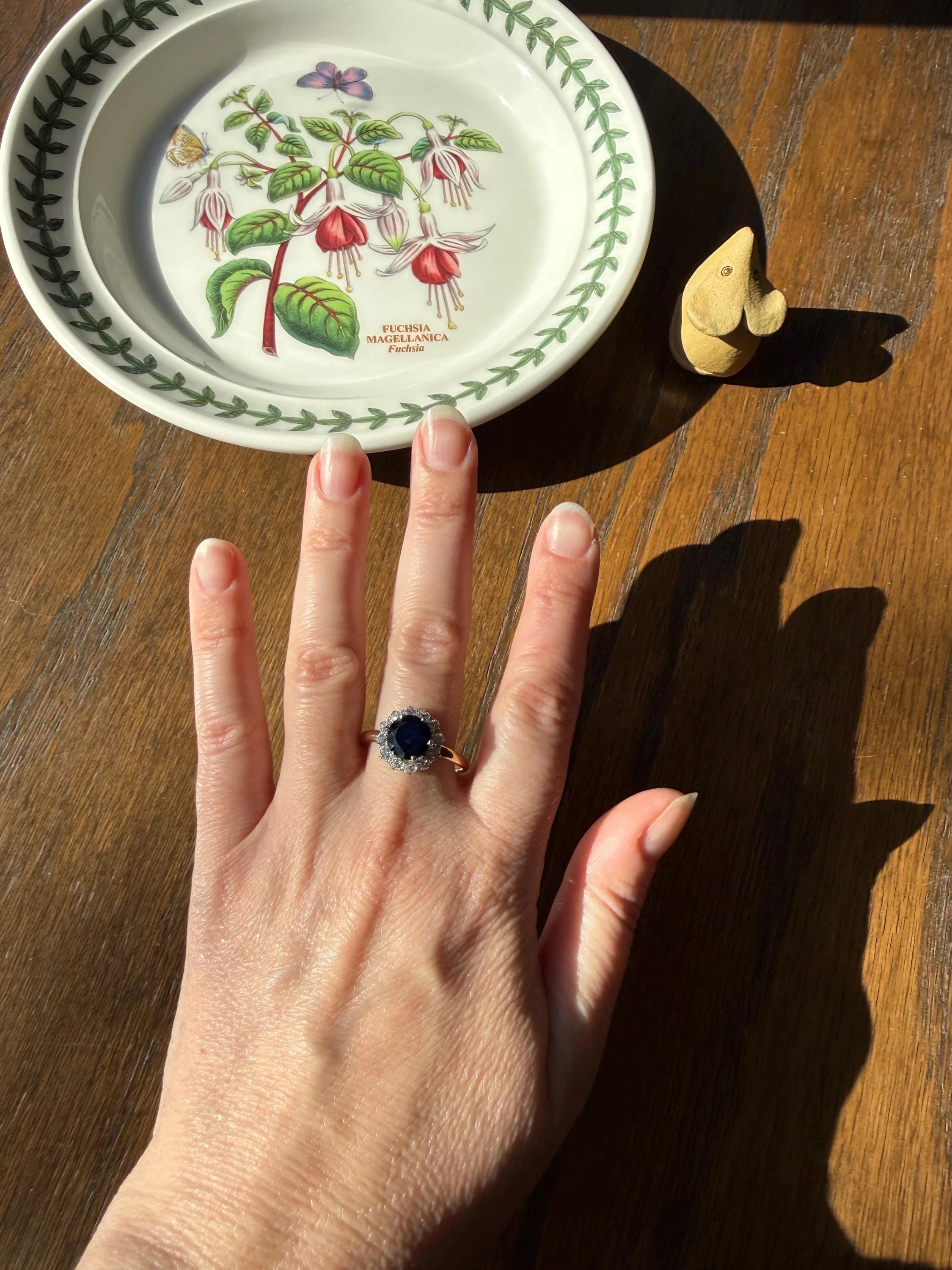 Antique Natural Sapphire with .8 Carat Old Mine Cut Diamond Halo Ring Cluster with Donut Shank Stacker Band 18k Gold Hexagon Silk - Image 4