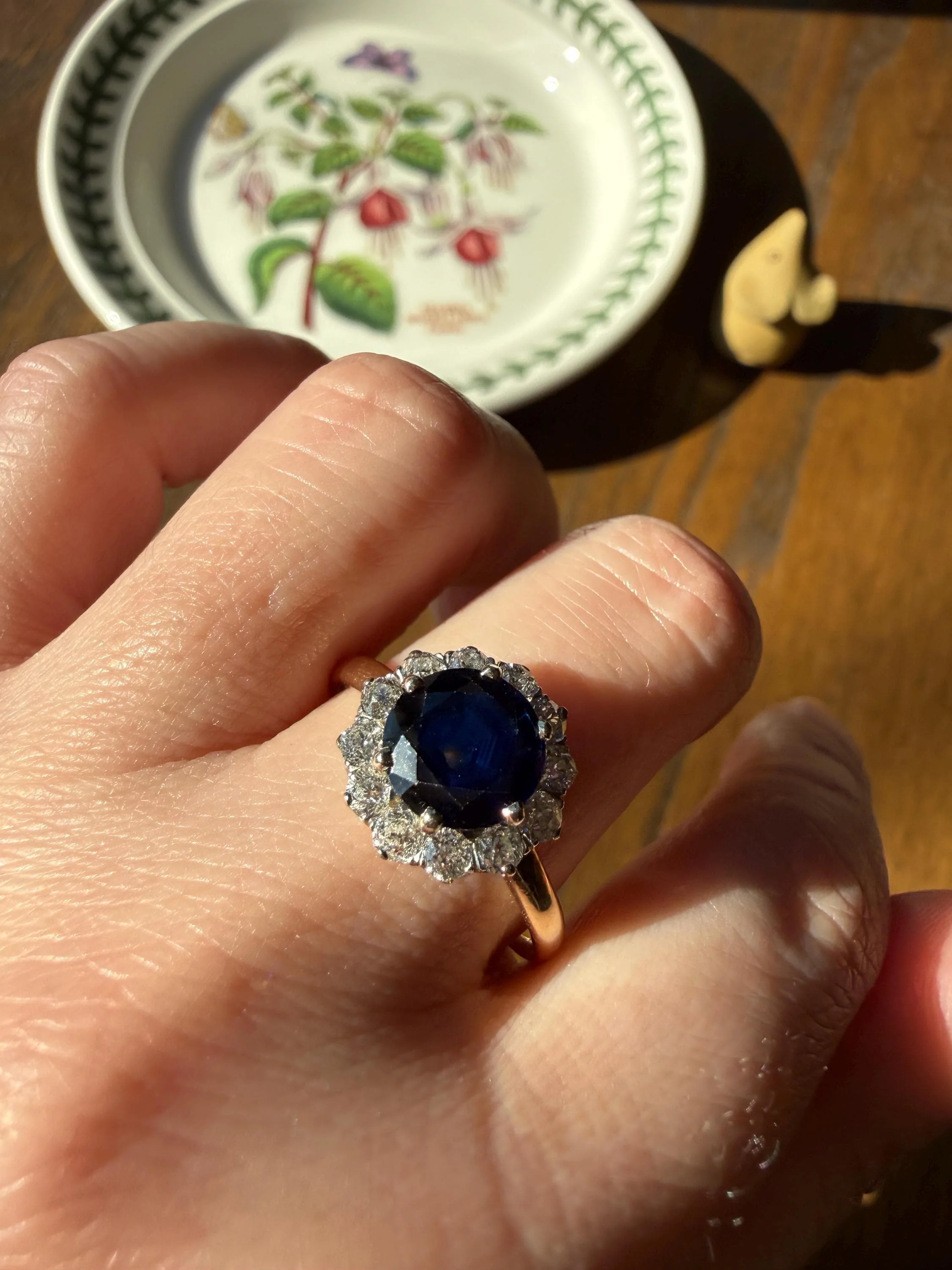 Antique Natural Sapphire with .8 Carat Old Mine Cut Diamond Halo Ring Cluster with Donut Shank Stacker Band 18k Gold Hexagon Silk - Image 5