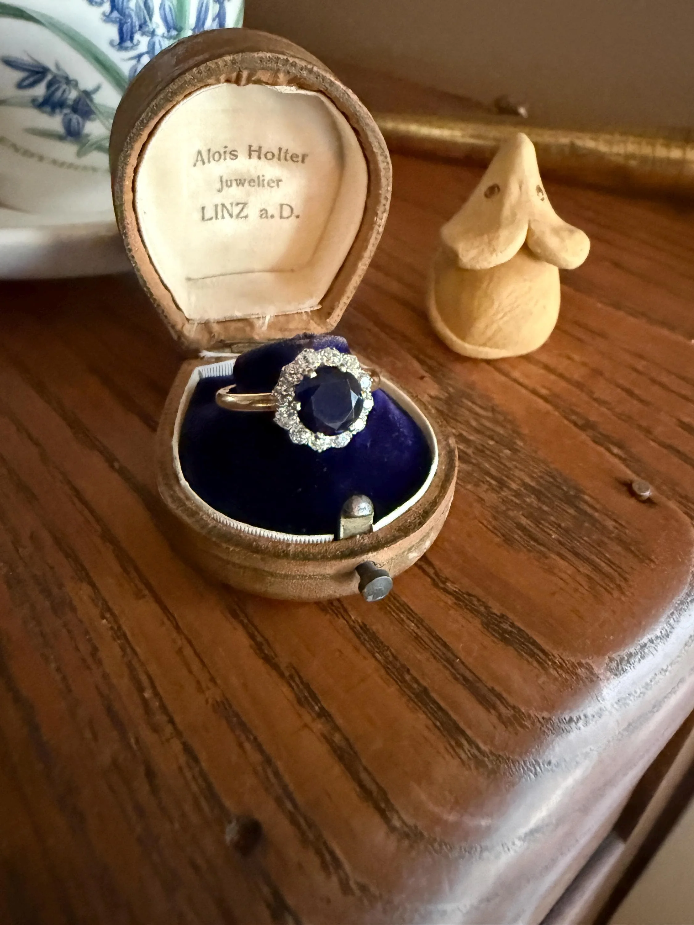 Antique Natural Sapphire with .8 Carat Old Mine Cut Diamond Halo Ring Cluster with Donut Shank Stacker Band 18k Gold Hexagon Silk - Image 7