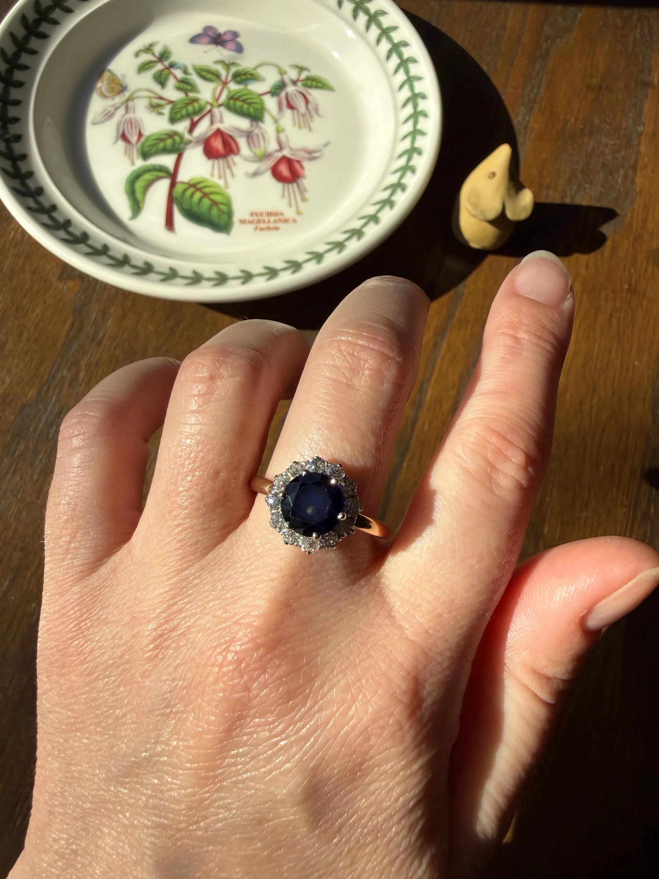 Antique Natural Sapphire with .8 Carat Old Mine Cut Diamond Halo Ring Cluster with Donut Shank Stacker Band 18k Gold Hexagon Silk - Image 9