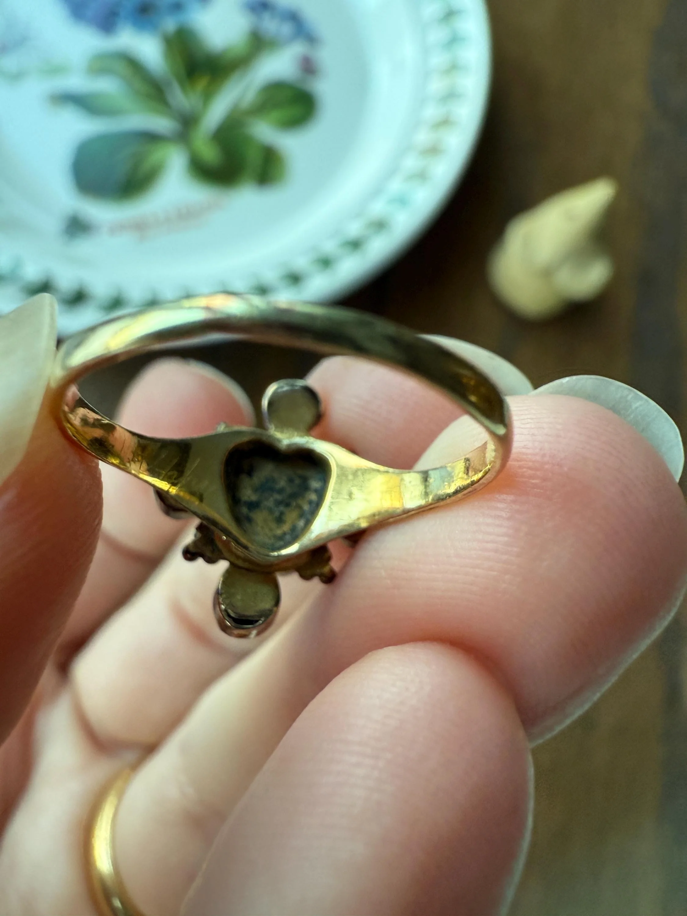 Antique Old Cut GARNET Pale Yellow Rivet Halo Cruciform HEART Locket Back Antique Ring 18k Gold Georgian Victorian - Image 18