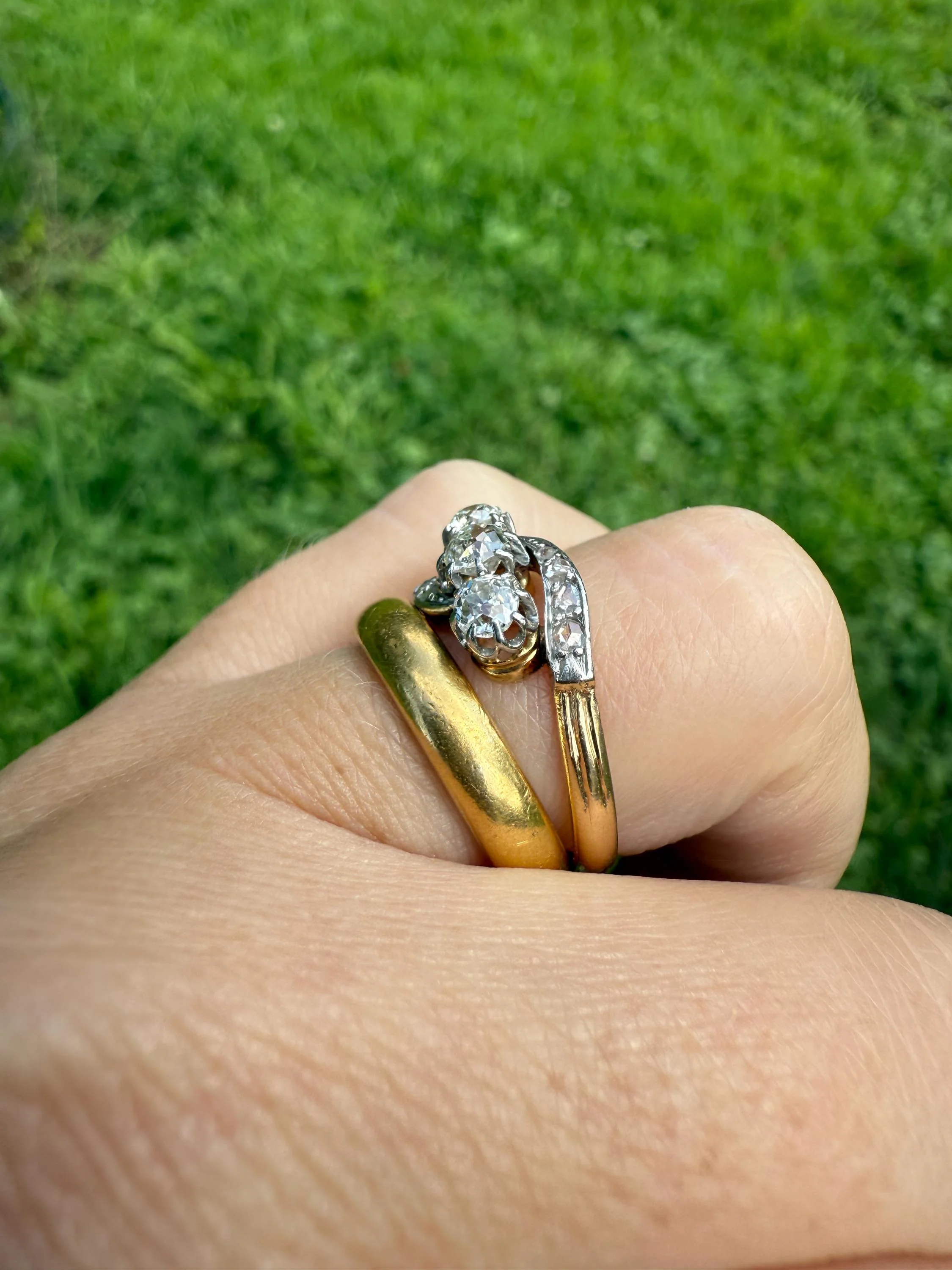 Antique .7 Carat Old Mine Cut Angled Bypass Three Stone Ring Rose Accents French 18k Gold Stacker Band OMC Belle Epoque - Image 5