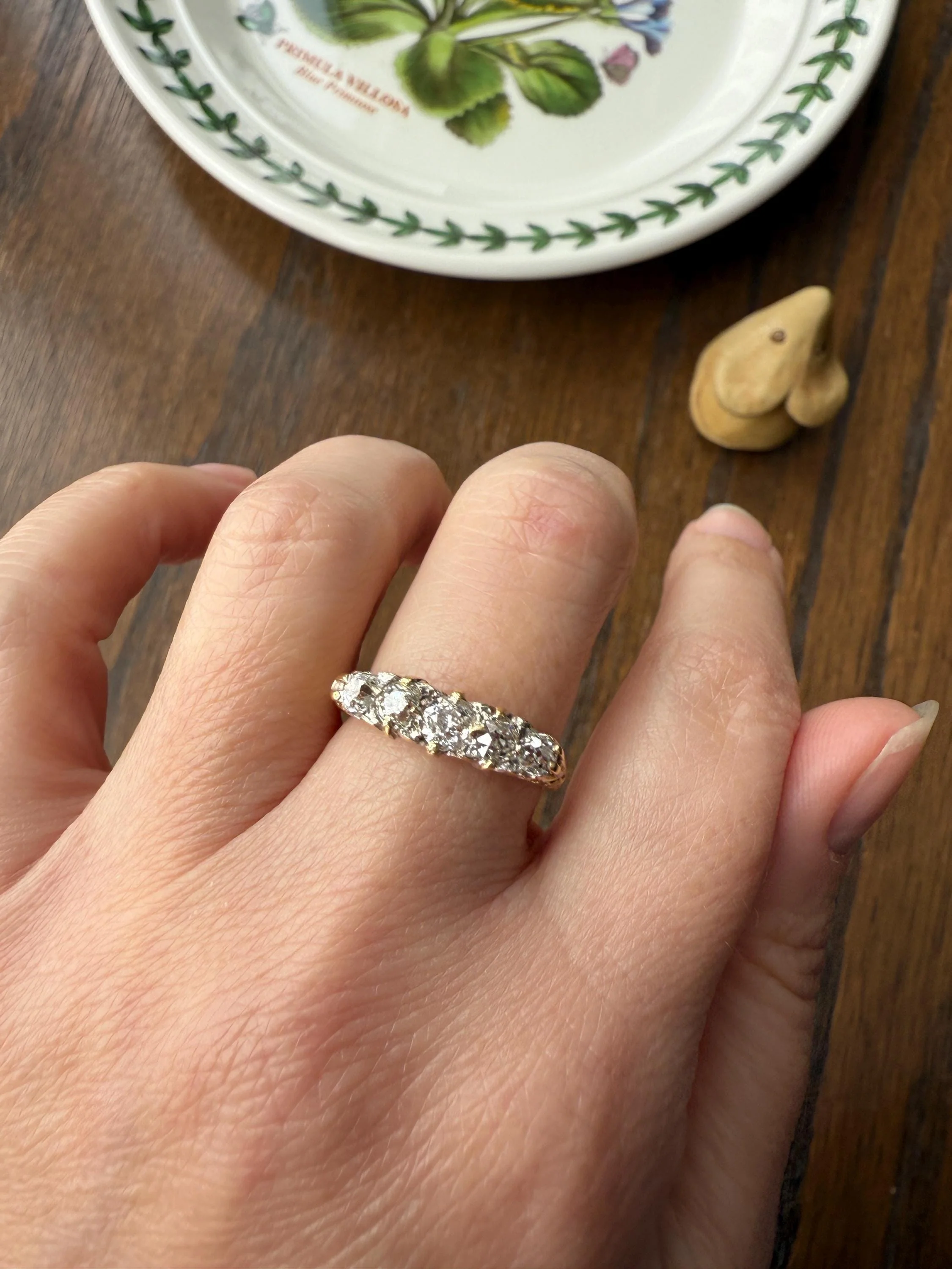 Antique Old Mine Cut DIAMOND One Carat Five Stone Skinny Band Ring 18k Gold Scrolled Victorian Romantic Gift Stacker Wedding OMC Minimalist - Image 11