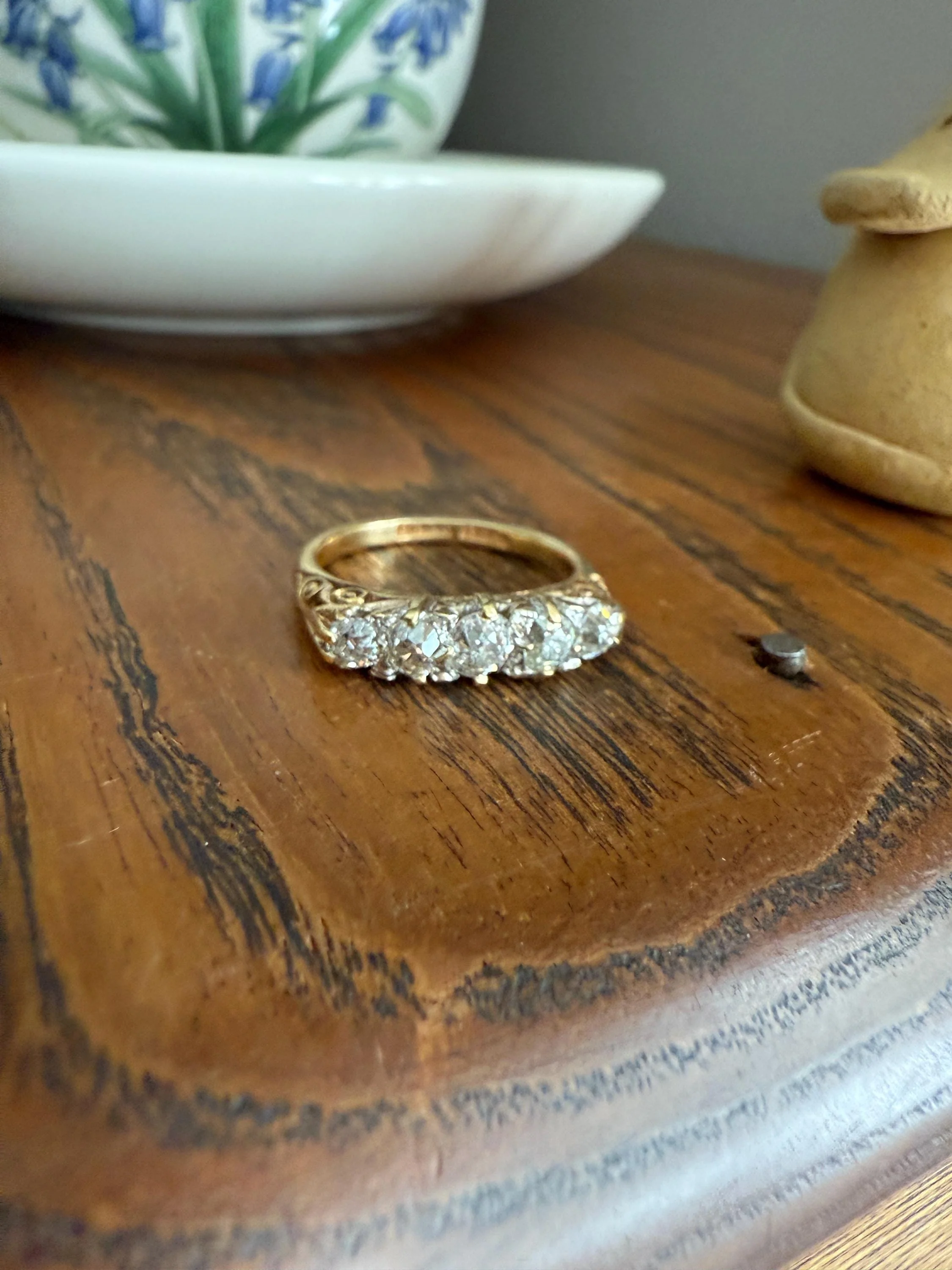 Antique Old Mine Cut DIAMOND One Carat Five Stone Skinny Band Ring 18k Gold Scrolled Victorian Romantic Gift Stacker Wedding OMC Minimalist - Image 2