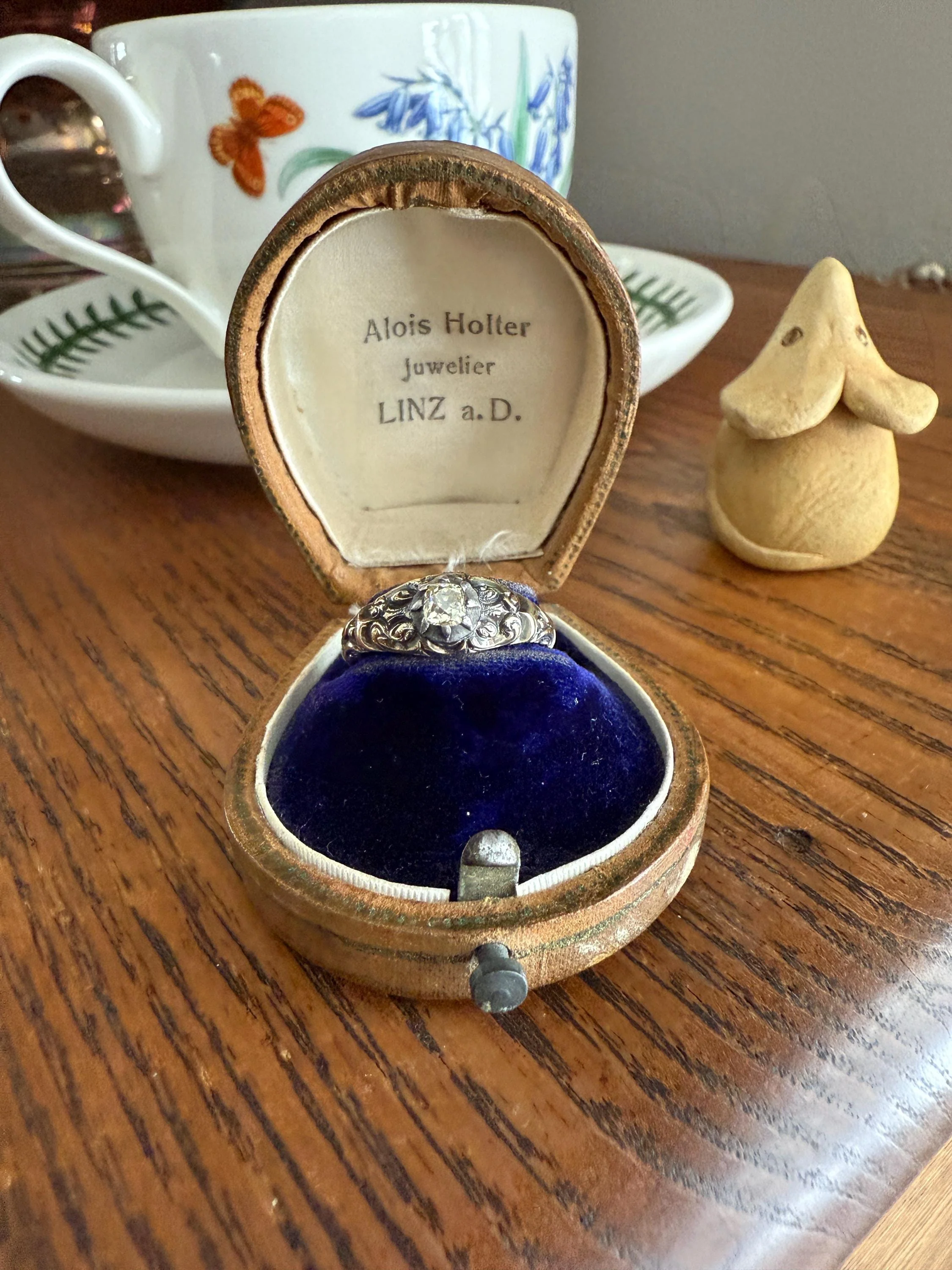 Antique Old Mine Cut DIAMOND Swirl Embossed Georgian ANTIQUE Ring Warm Pale Yellow Stone 14k Gold Silver Collet Band Stacker Solitaire Gift - Image 8