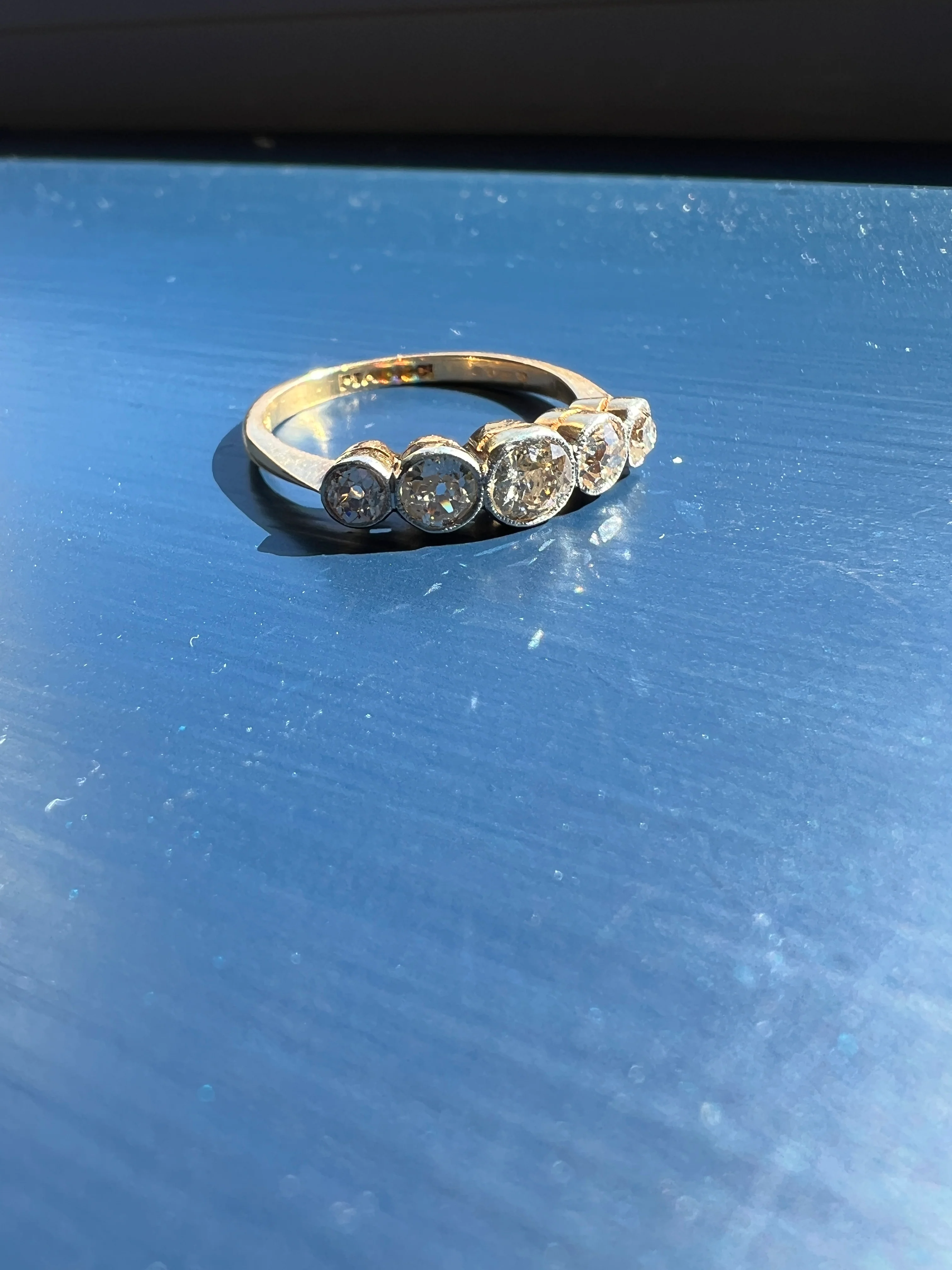 Antique One Carat Champagne White Old Mine Cut DIAMOND 18k Gold Platinum Five Stone Ring Bezel Set Band - Image 12
