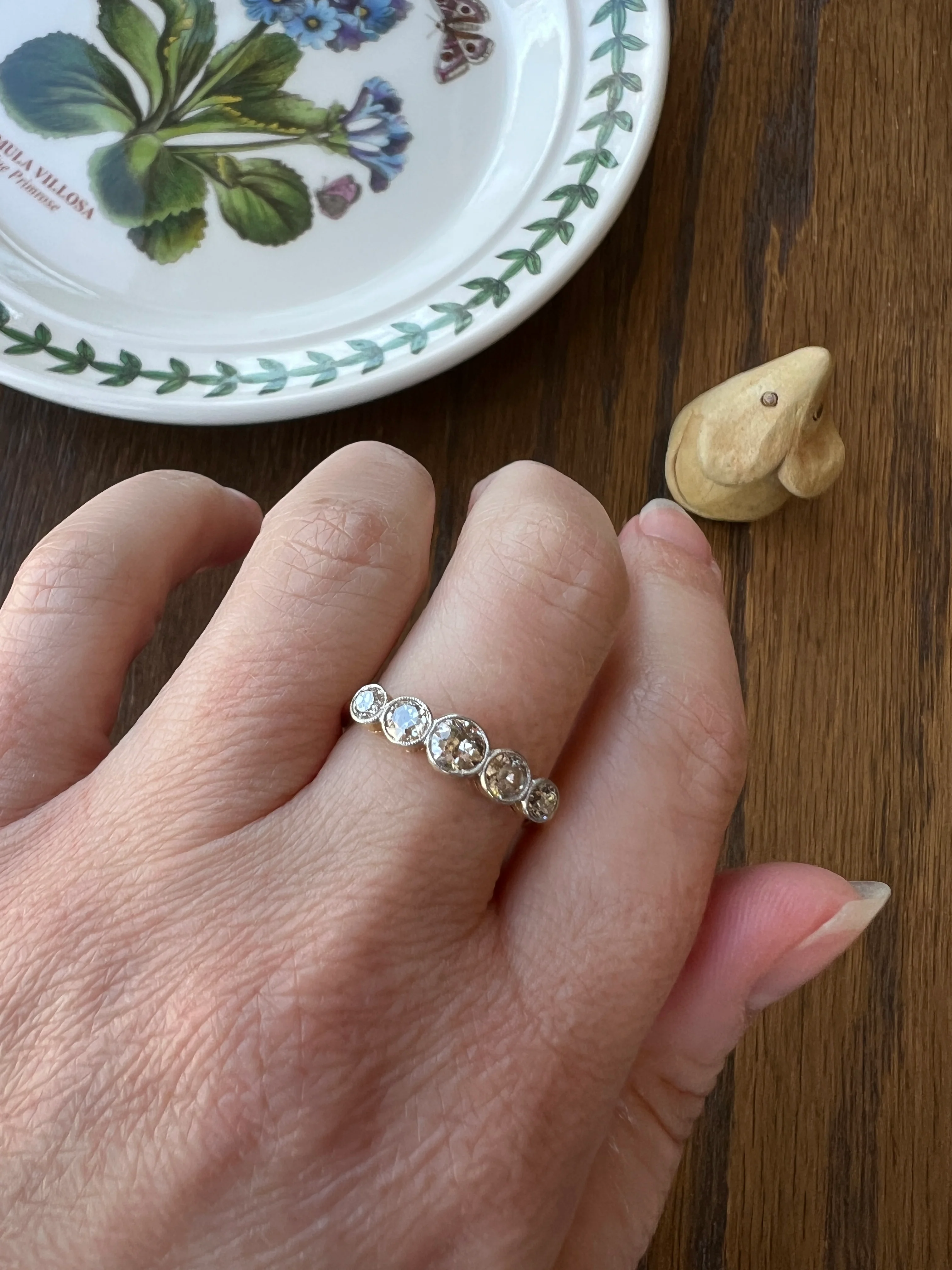 Antique One Carat Champagne White Old Mine Cut DIAMOND 18k Gold Platinum Five Stone Ring Bezel Set Band - Image 18