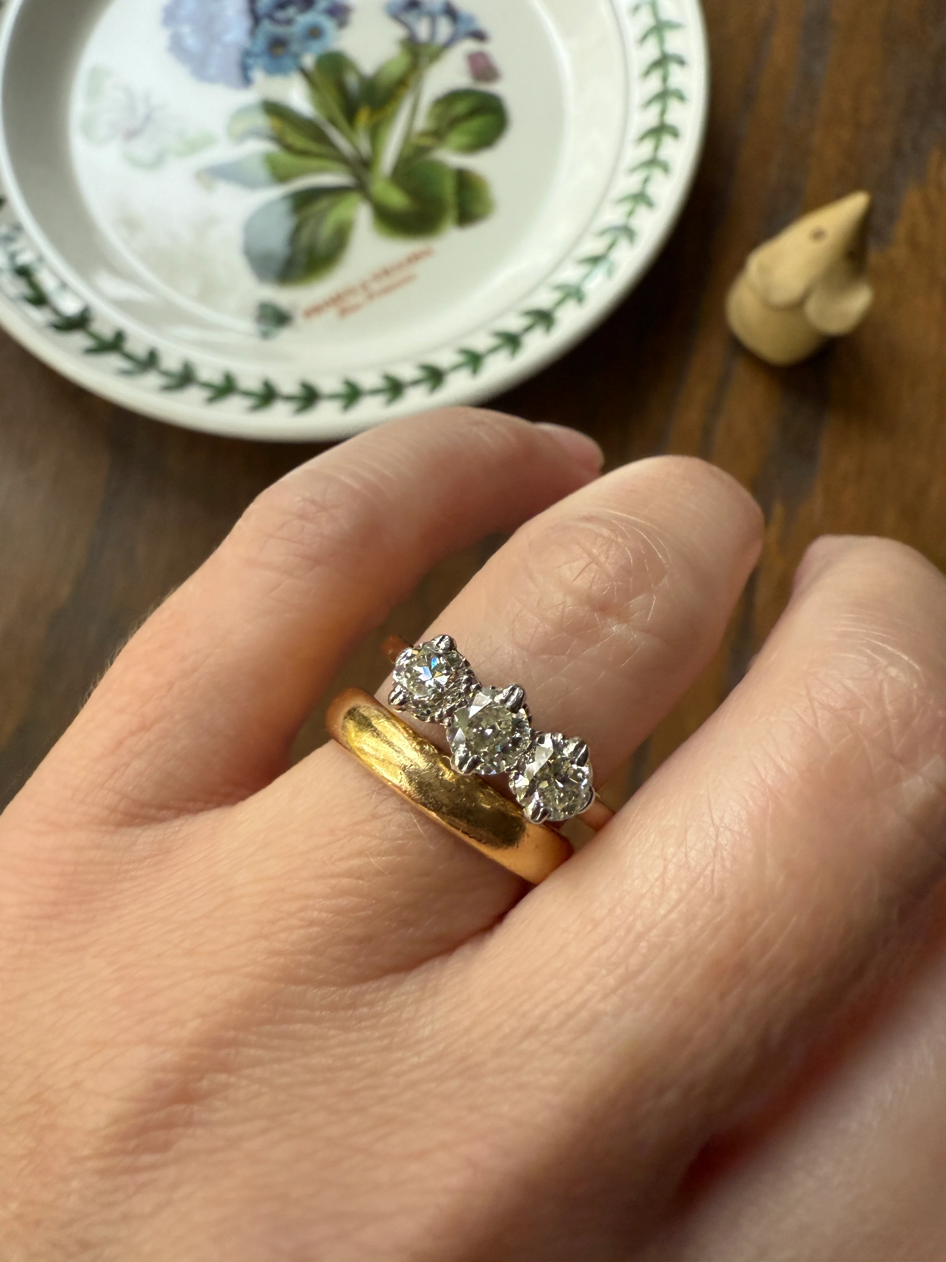 Antique One Carat Transitional Cut DIAMOND Three Stone Ring Prong Set Stacker Trilogy 18k Gold Platinum - Image 8