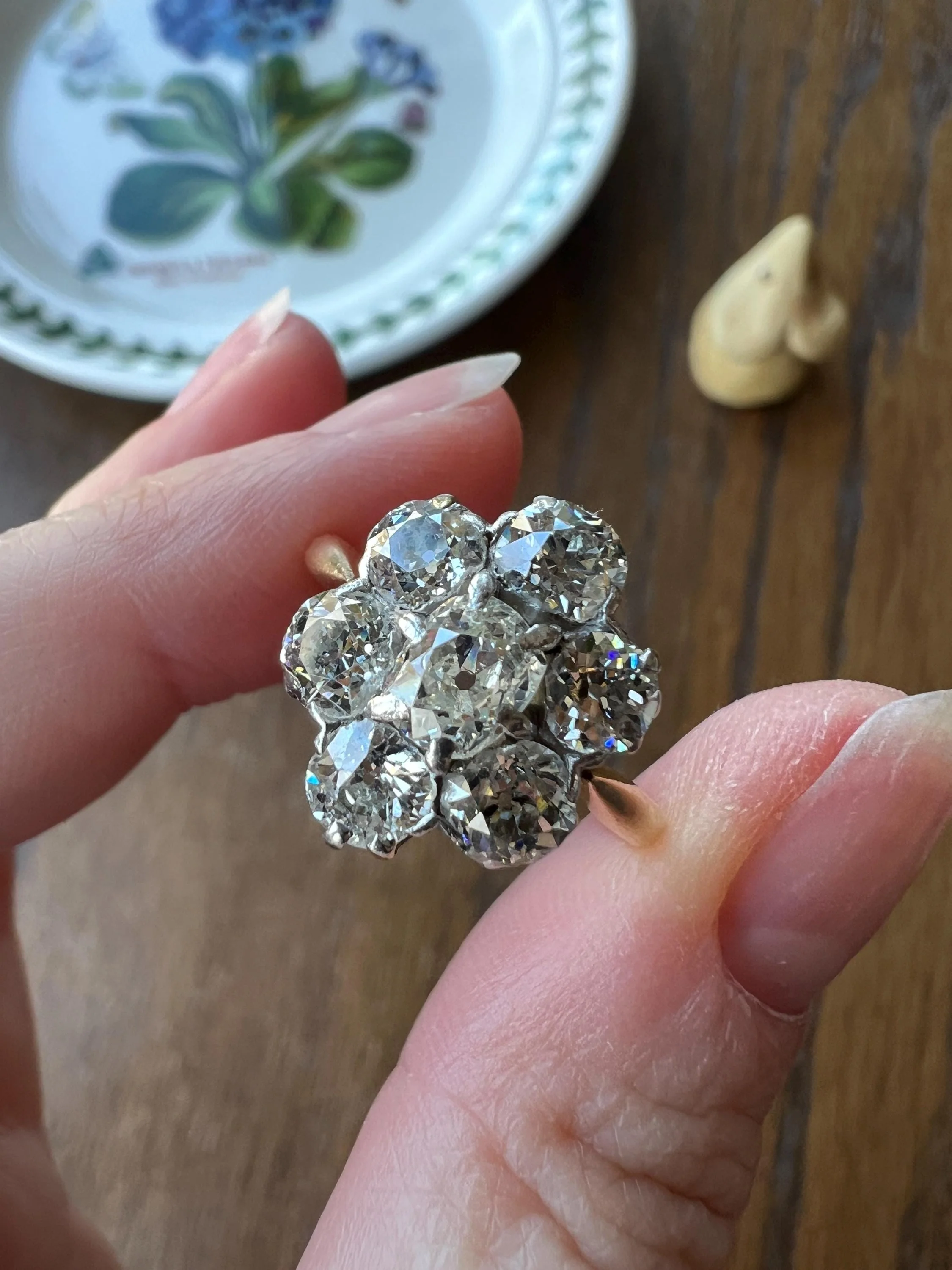 Antique OVAL 3 Carats Old Mine Cut DIAMOND Ring Scalloped Halo Daisy Cluster Stacker 3Ctw OmC - Image 9