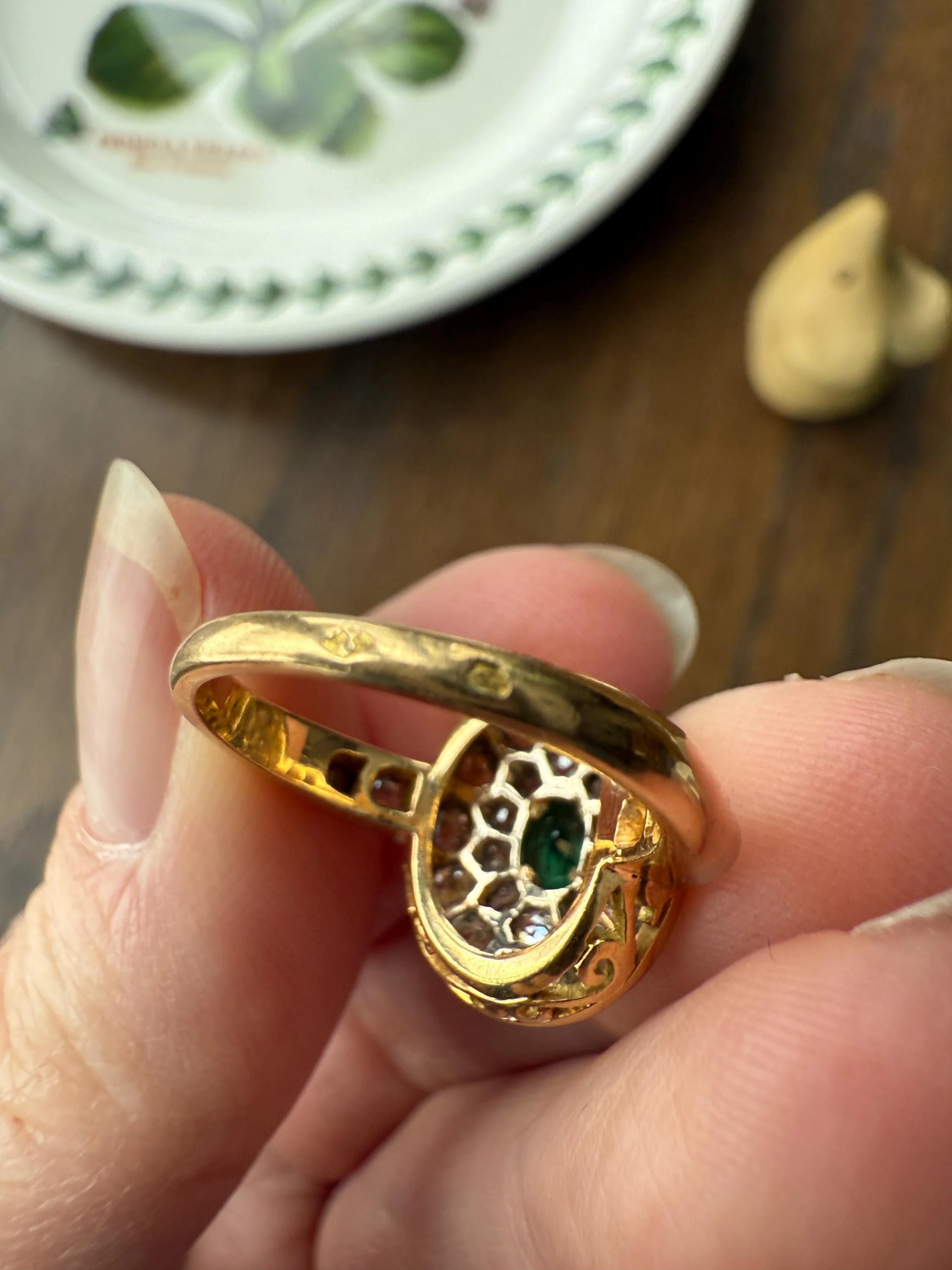 Antique Oval Pave Panel Ring Green Natural Emerald 1.25 Carat Old Mine Cut Diamonds Cluster 18k Gold French Ornate Texture - Image 17