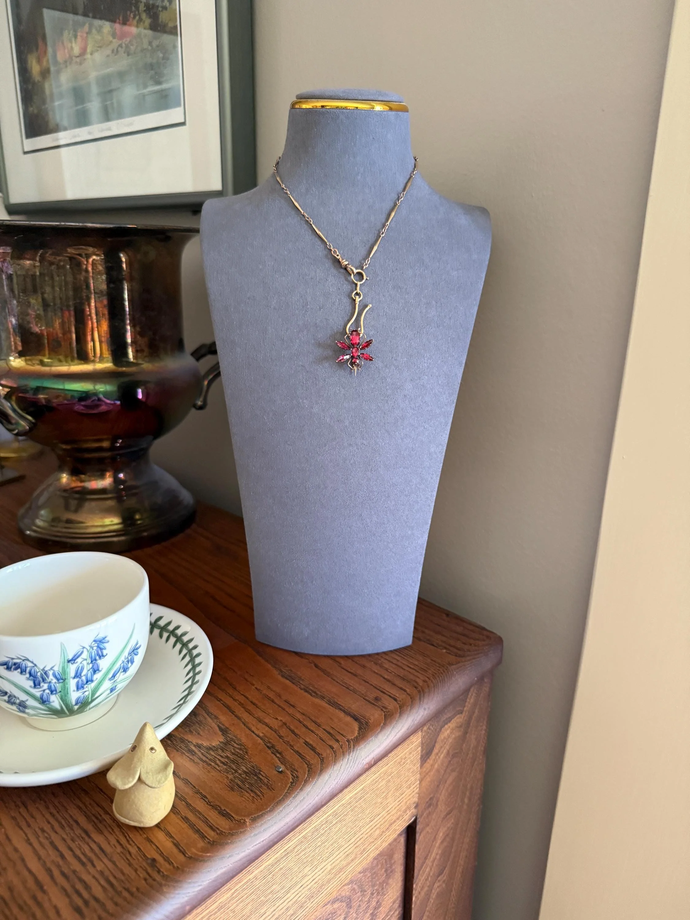 Rare ANTIQUE Perpignan GARNET Bee or Fly Bug Large Scale 18k Brooch Pin for Pendant Conversion Victorian French Belle Epoque Pink Red Glow - Image 7