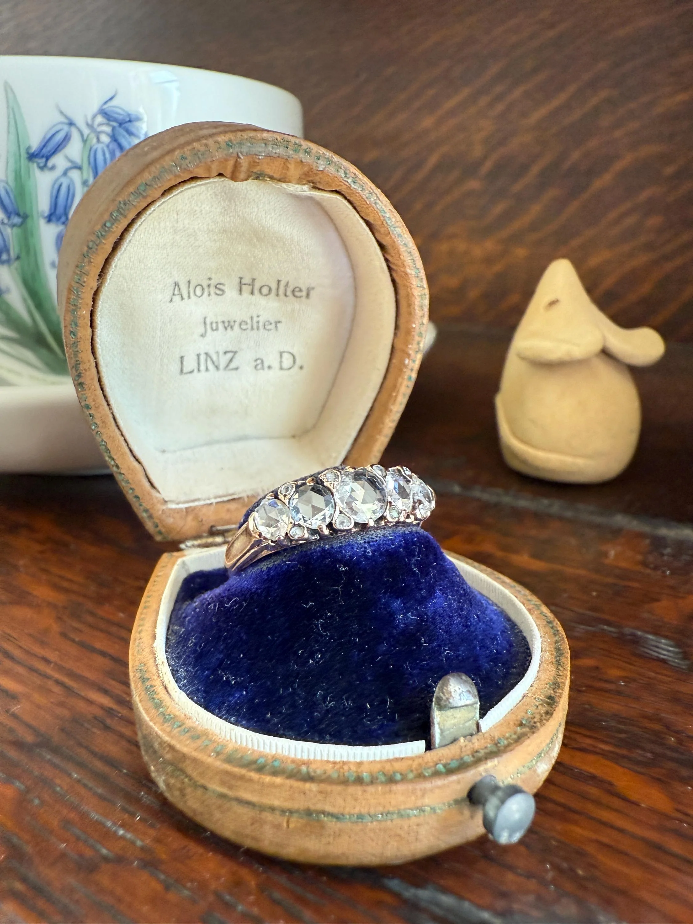 ANTIQUE Rose Cut DIAMOND Five Stone Band with Spacers Disco Ball Stacker Ring 14k Gold - Image 2