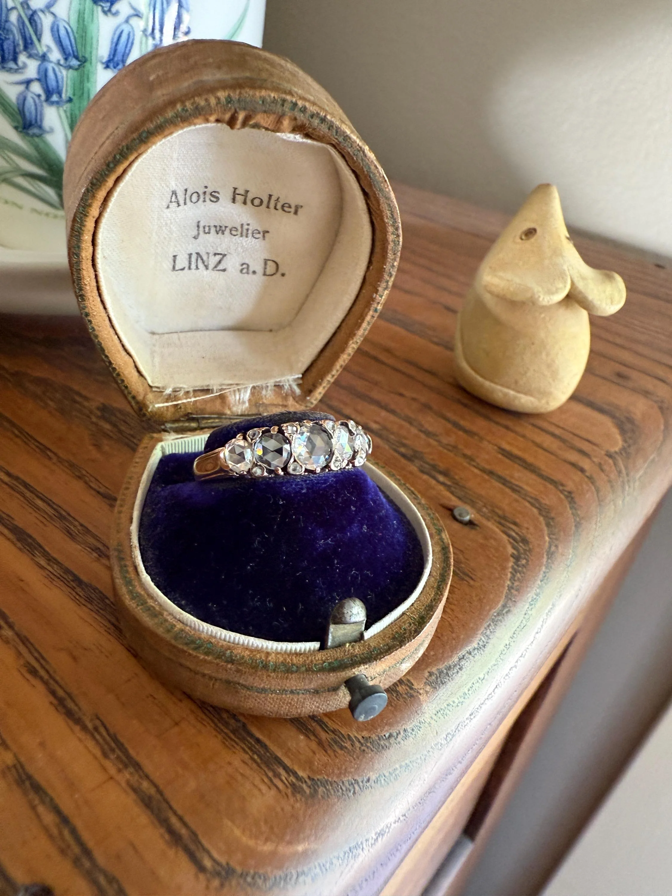ANTIQUE Rose Cut DIAMOND Five Stone Band with Spacers Disco Ball Stacker Ring 14k Gold - Image 4