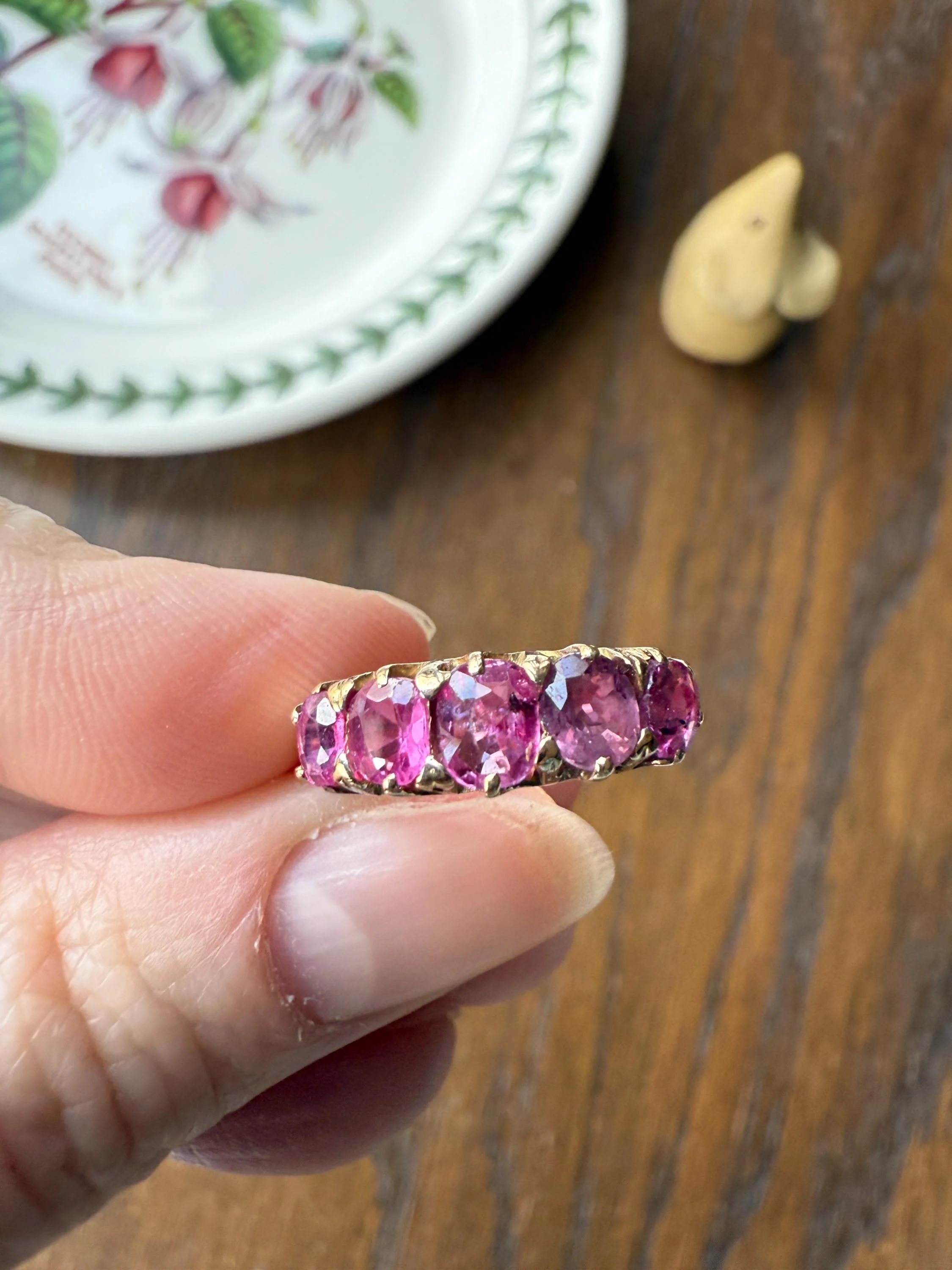 Antique Ruby Pink Sapphire Victorian Antique Five Stone Stacker Band 10k Gold Ring - Image 5
