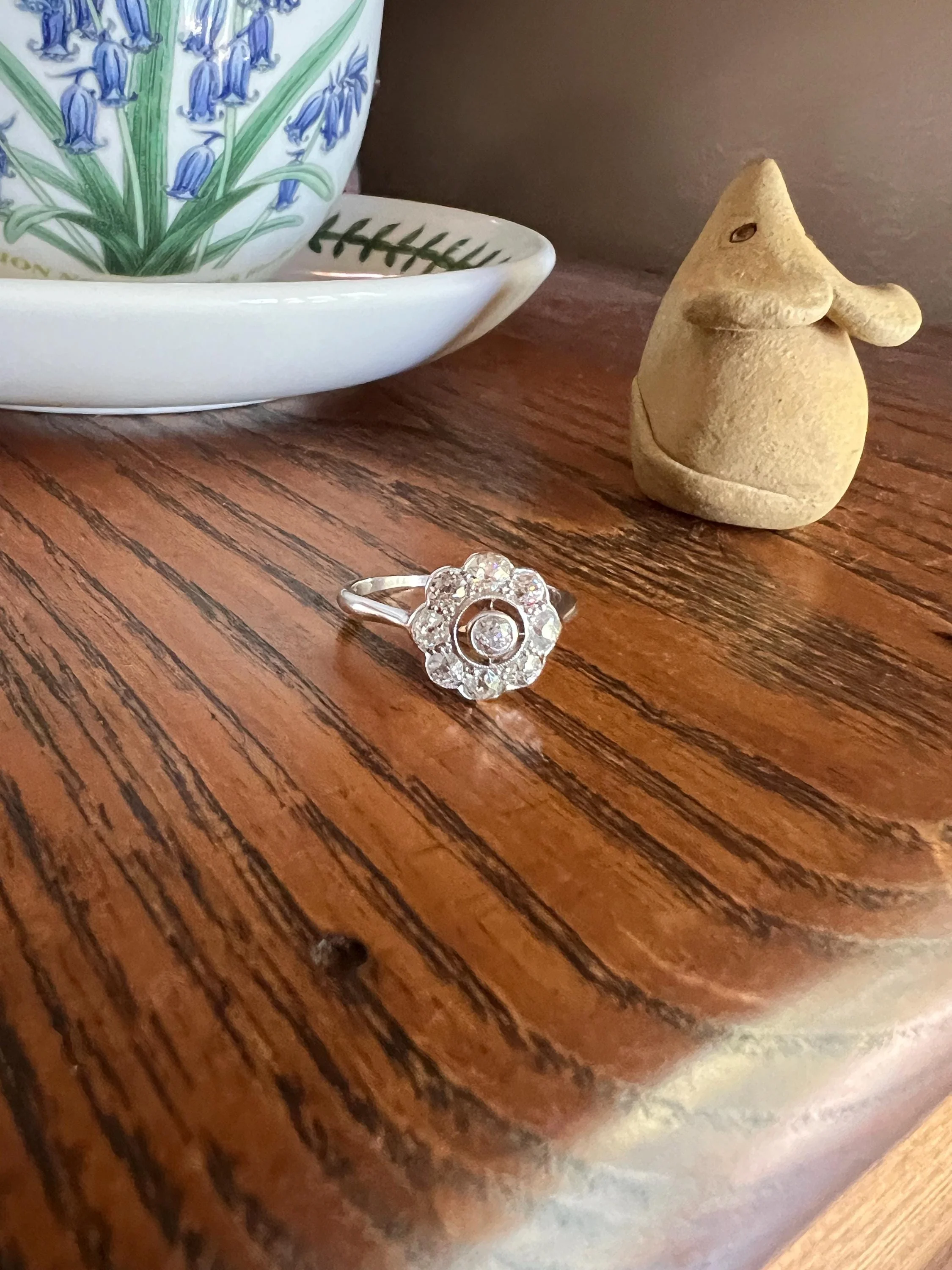 Antique Scalloped Daisy CLUSTER Ring 1.1 Carat Old Mine Cut DIAMOND French 18k Gold Nine Stone Ring - Image 4