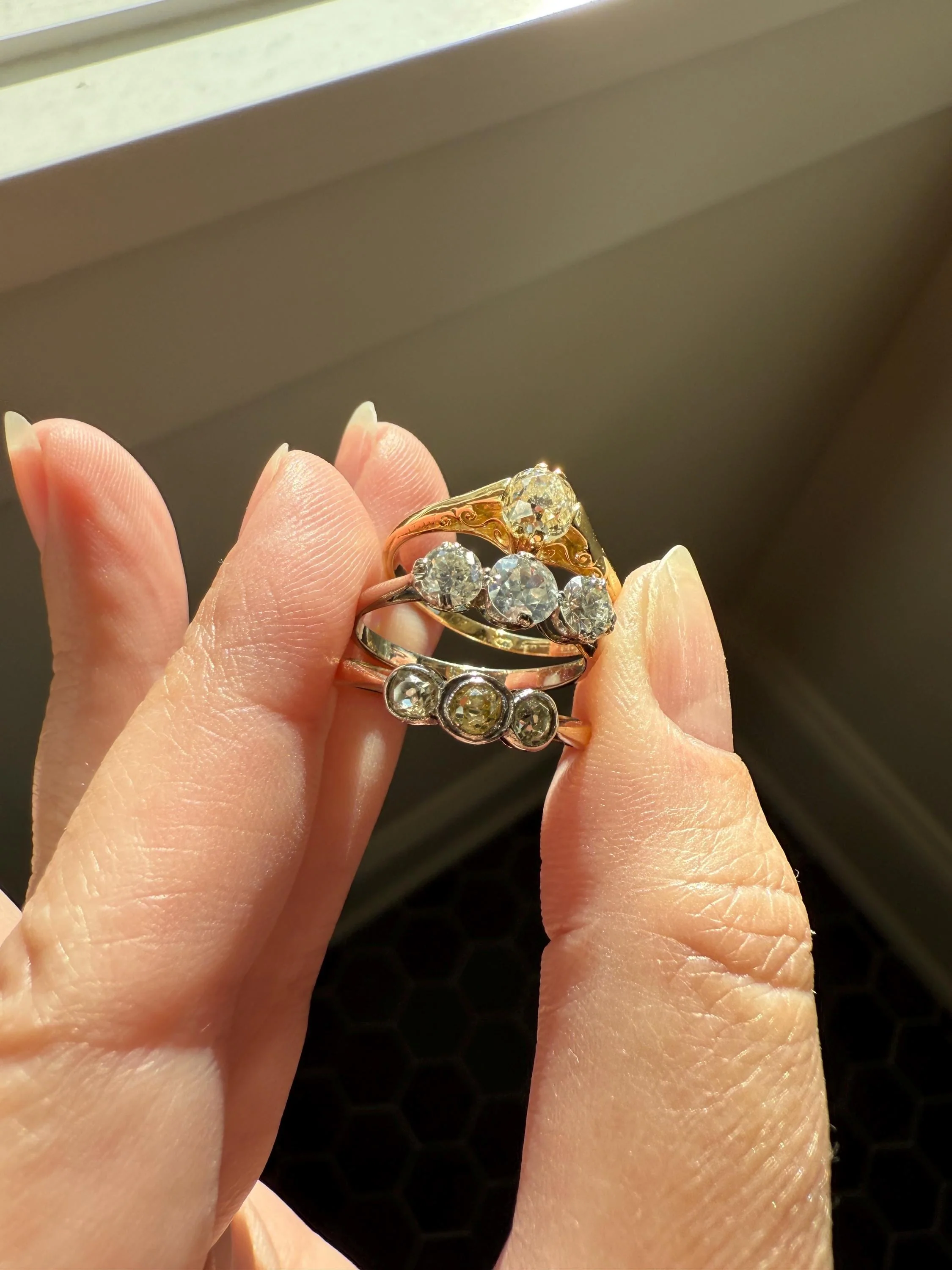 Antique Shades of Yellow Old Mine Cut Diamond Three Stone Ring 9k Gold & Platinum Bezel Set Stacker Trilogy Ring OMC - Image 5
