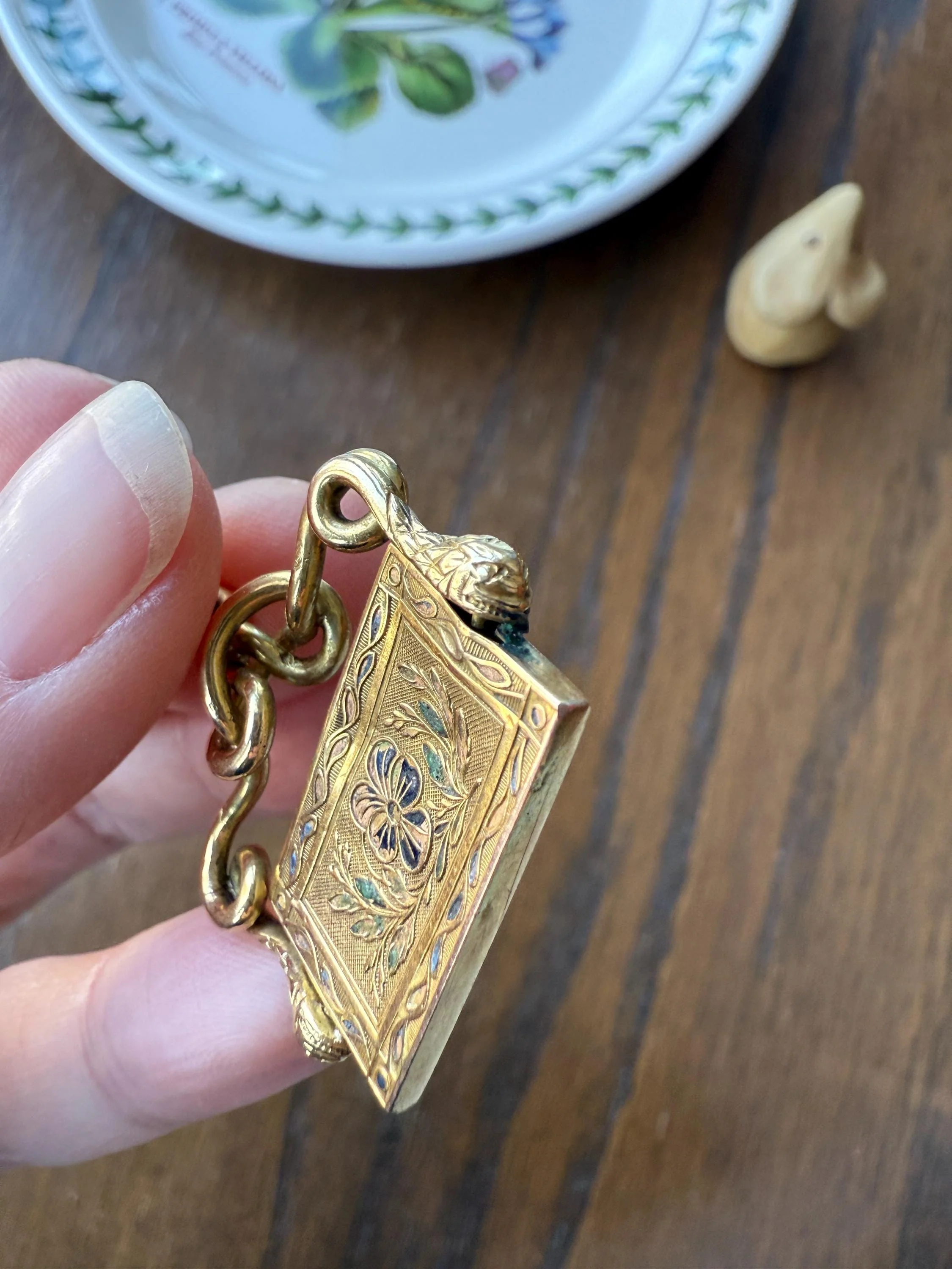 Antique SNAKE "Imitate the BIRDS" Floral Pansy Reversible Fob Pendant Heavy 7.3g 18k Gold French Traditional Enamel Coiled Two Heads - Image 18