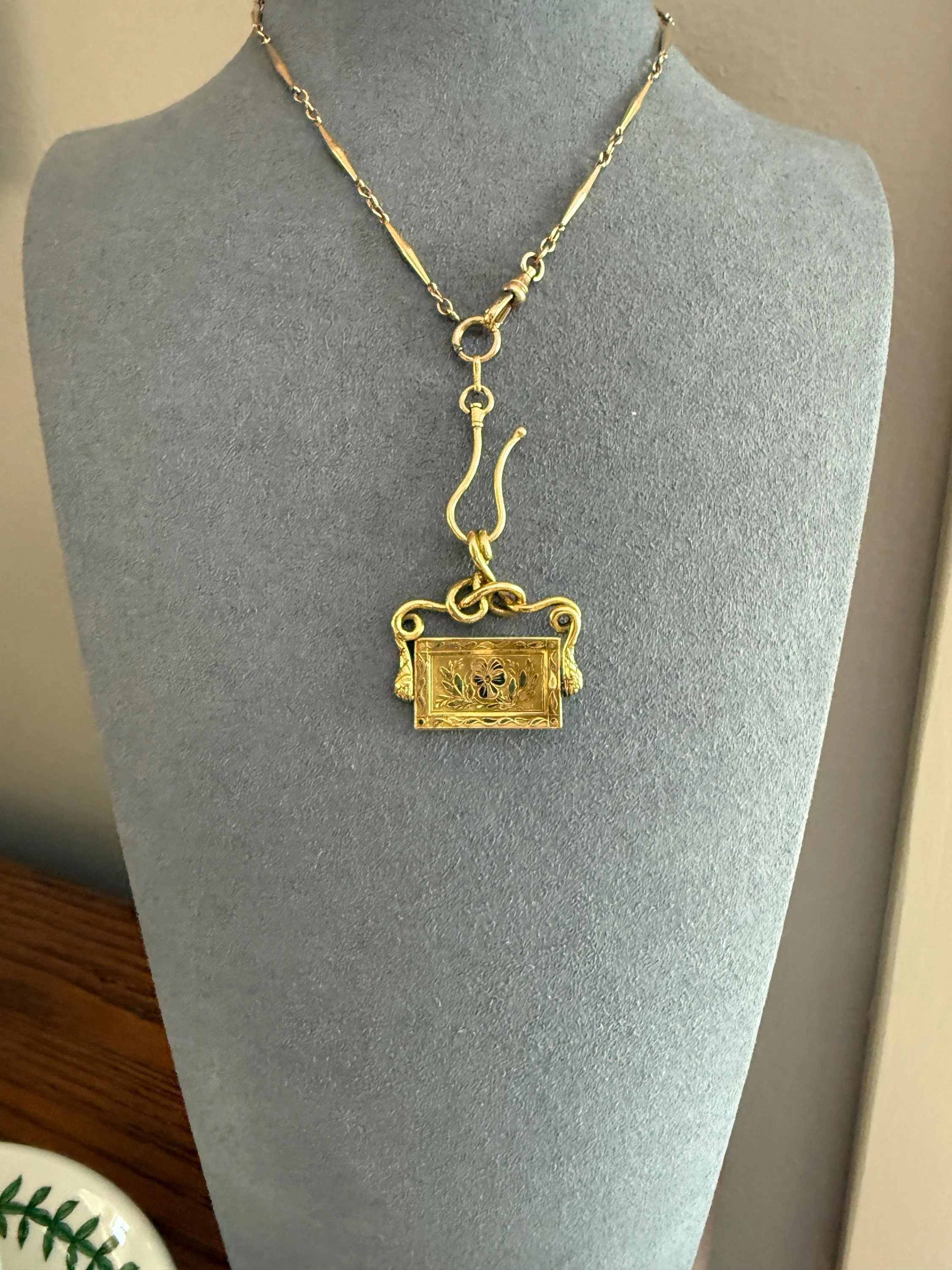 Antique SNAKE "Imitate the BIRDS" Floral Pansy Reversible Fob Pendant Heavy 7.3g 18k Gold French Traditional Enamel Coiled Two Heads - Image 6