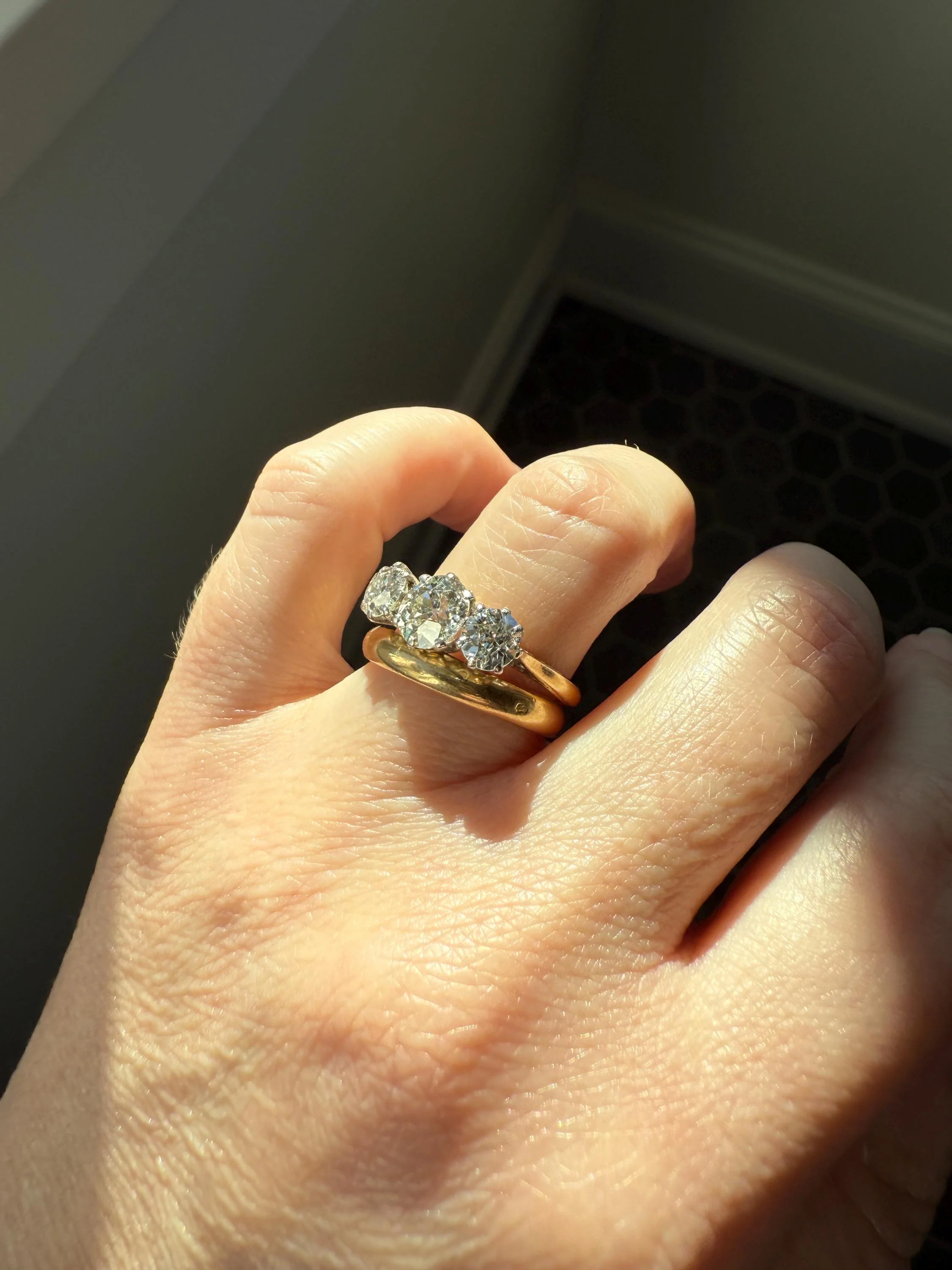 Antique Three Stone 2.3 Carats Old Mine Cut DiAMOND Ring 18k GOLD Platinum Chunky Tall Stacker Stackable Band 2.3Ctw OMC - Image 4