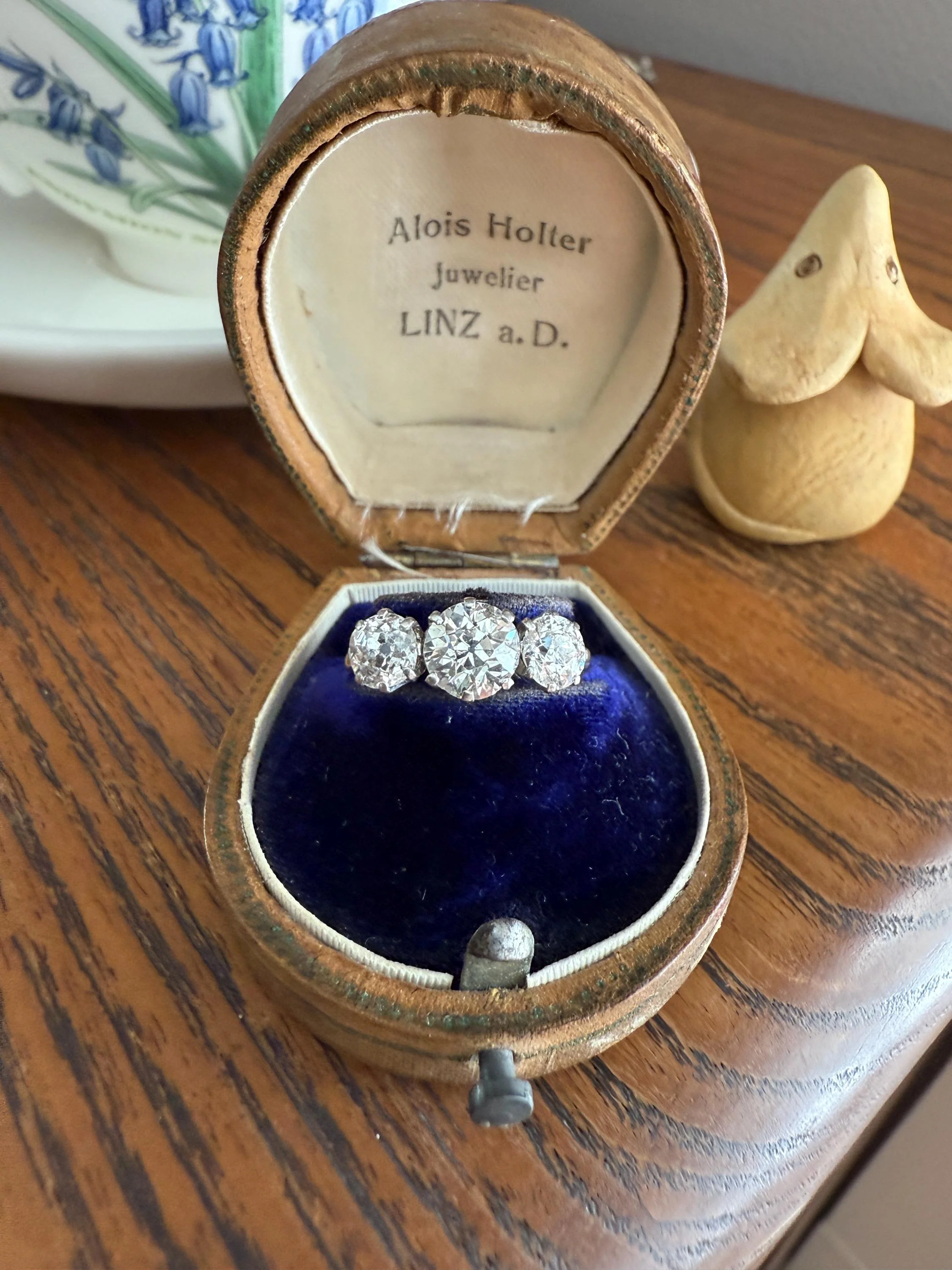 Antique Three Stone 2.3 Carats Old Mine Cut DiAMOND Ring 18k GOLD Platinum Chunky Tall Stacker Stackable Band 2.3Ctw OMC - Image 5