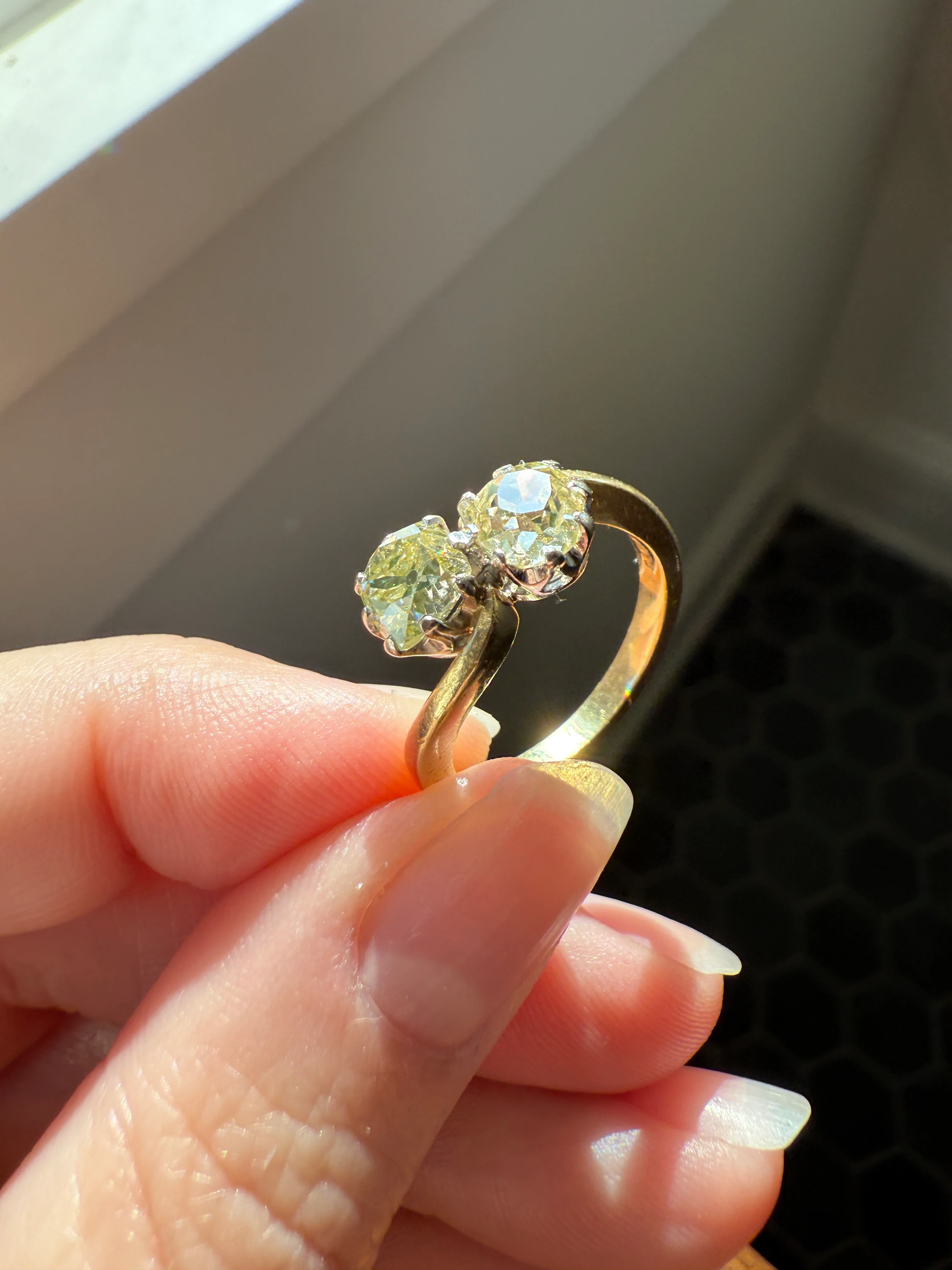 Antique Toi et Moi 2.1 CARAT Old Mine Cut DIAMOND Fancy Light Yellow Chunky 2 Stone Ring 18k Gold Angled Swirl Band Stacker c1901 Victorian - Image 22