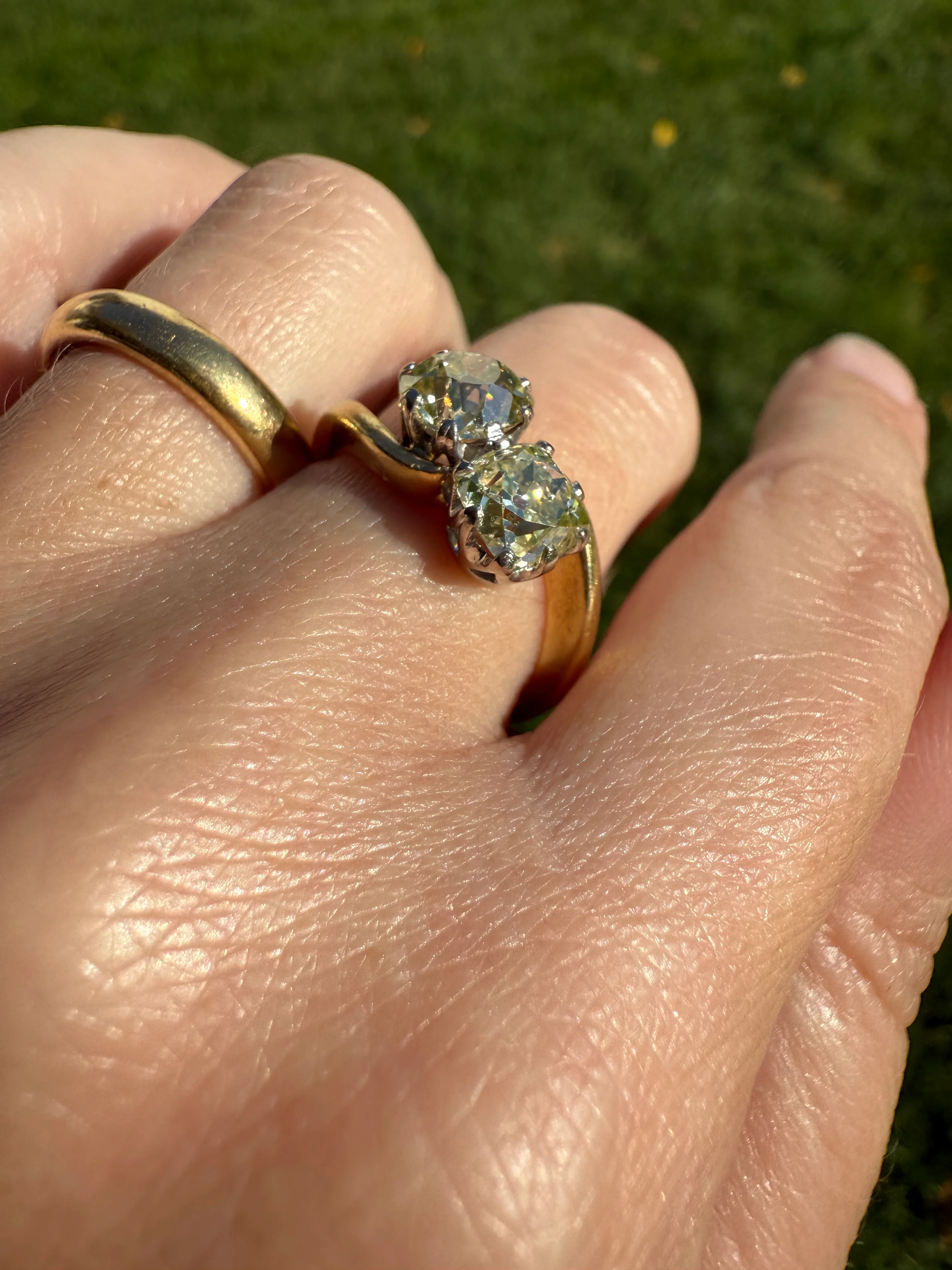 Antique Toi et Moi 2.1 CARAT Old Mine Cut DIAMOND Fancy Light Yellow Chunky 2 Stone Ring 18k Gold Angled Swirl Band Stacker c1901 Victorian - Image 27