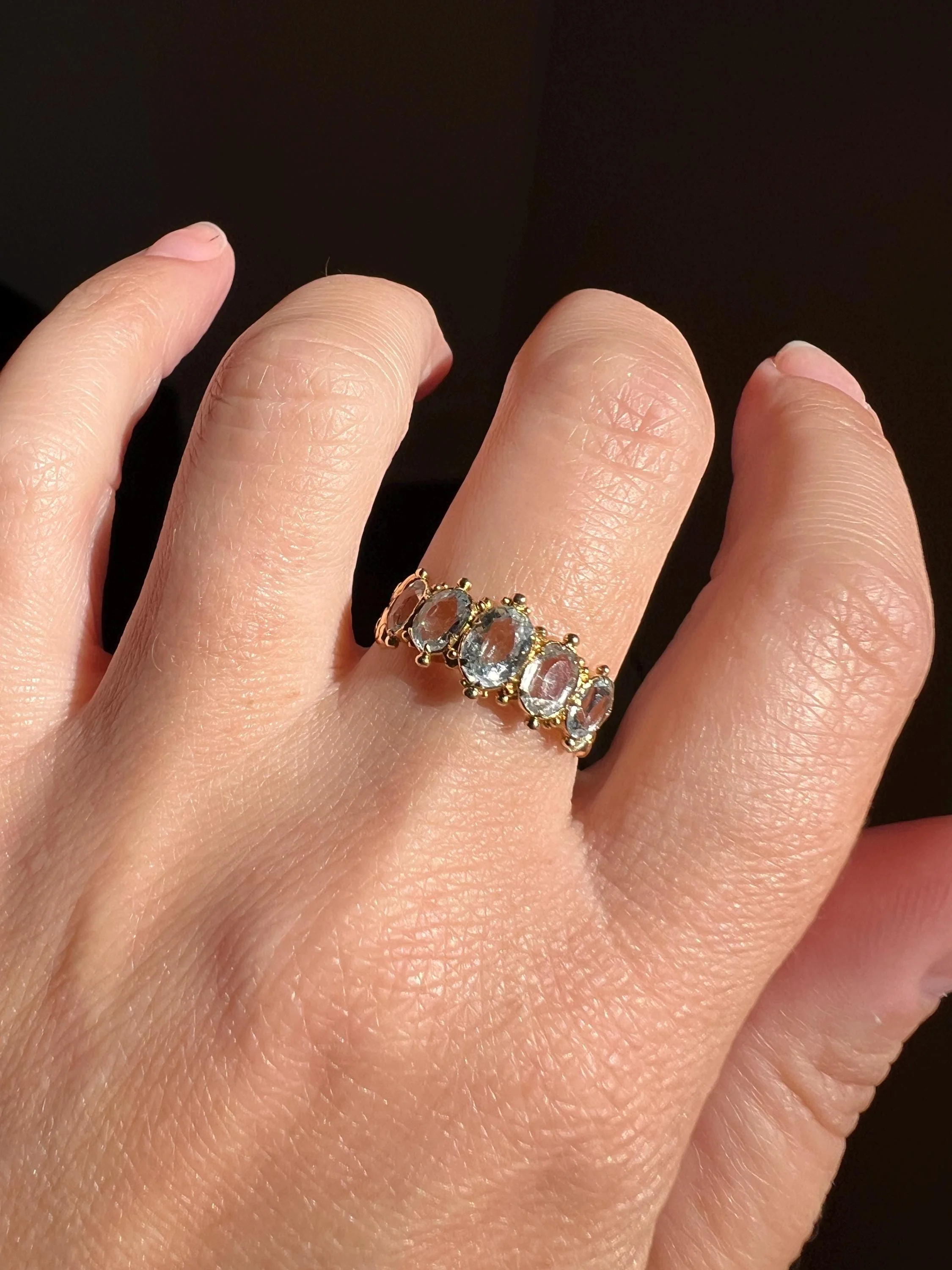 AQUAMARINE Pale Icy Blue Oval Five Stone Stacker Band 15k Gold Ring Ornate Ball Rivet Stacker - Image 2