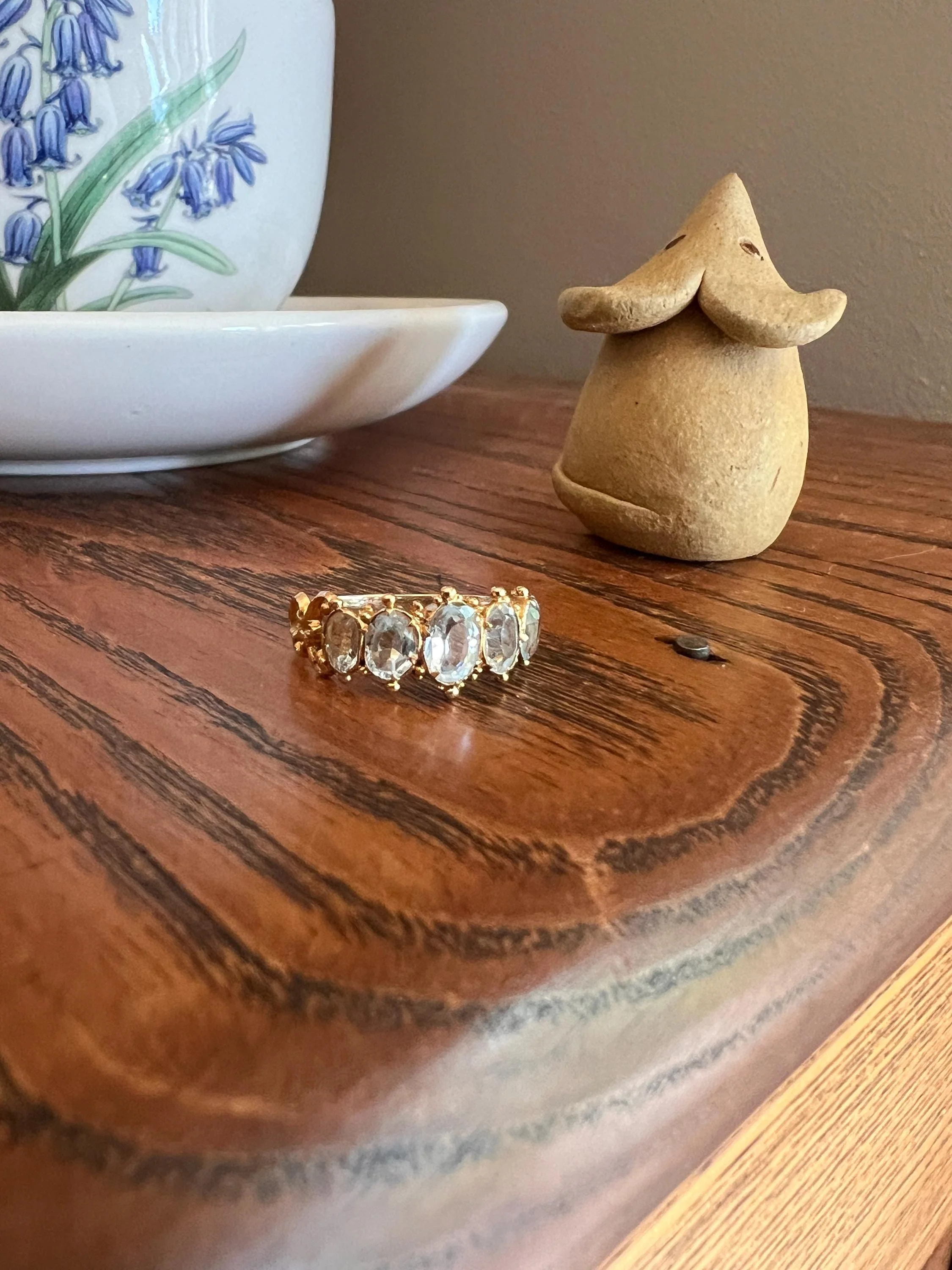 AQUAMARINE Pale Icy Blue Oval Five Stone Stacker Band 15k Gold Ring Ornate Ball Rivet Stacker - Image 5