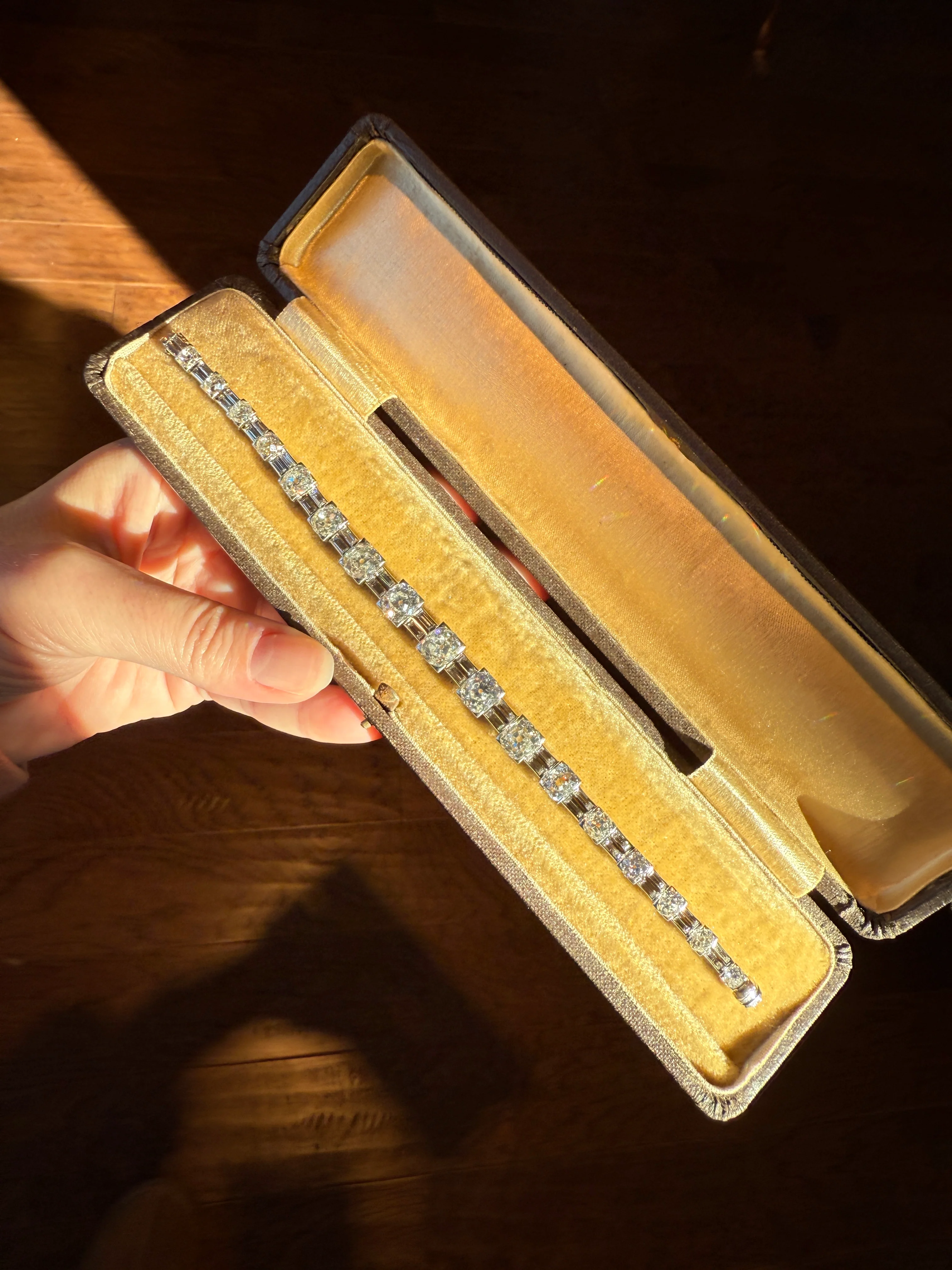 Art Deco 22 CARATS Old Mine Cut DIAMOND Baguette Spacers Tennis Line Bracelet Boxed French Antique 18k White Gold Wriststack OMC Eye Clean - Image 23