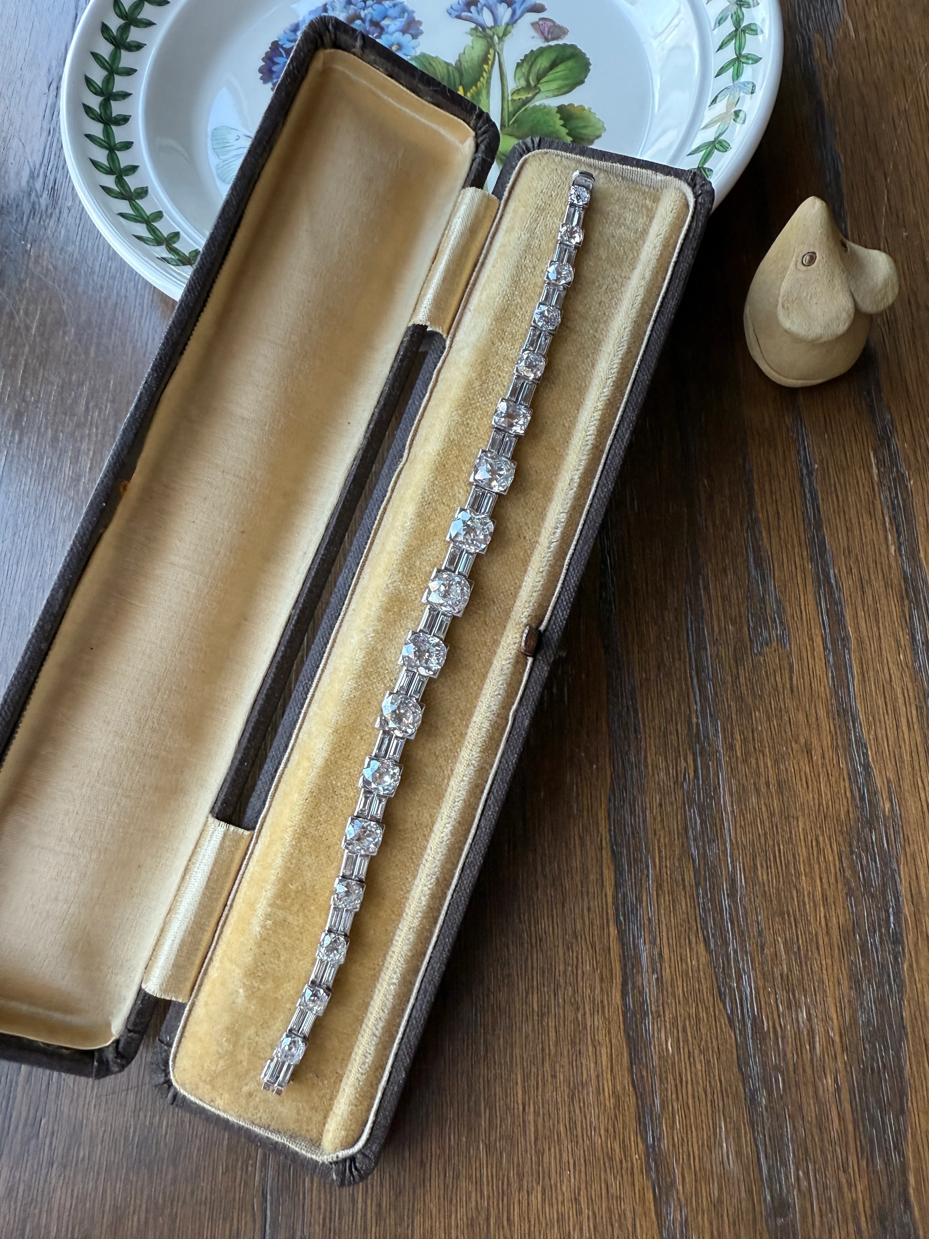 Art Deco 22 CARATS Old Mine Cut DIAMOND Baguette Spacers Tennis Line Bracelet Boxed French Antique 18k White Gold Wriststack OMC Eye Clean - Image 24