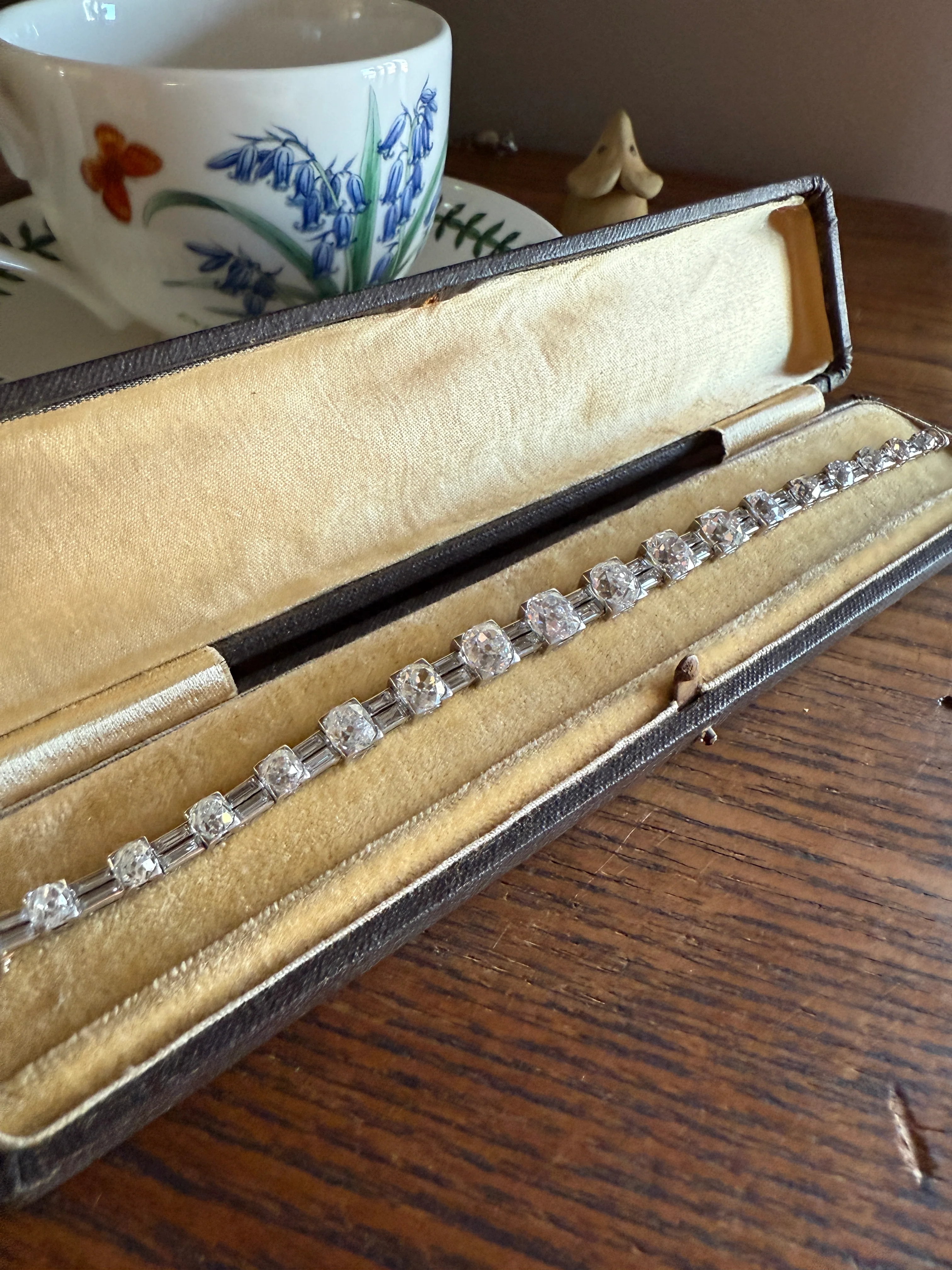 Art Deco 22 CARATS Old Mine Cut DIAMOND Baguette Spacers Tennis Line Bracelet Boxed French Antique 18k White Gold Wriststack OMC Eye Clean - Image 31
