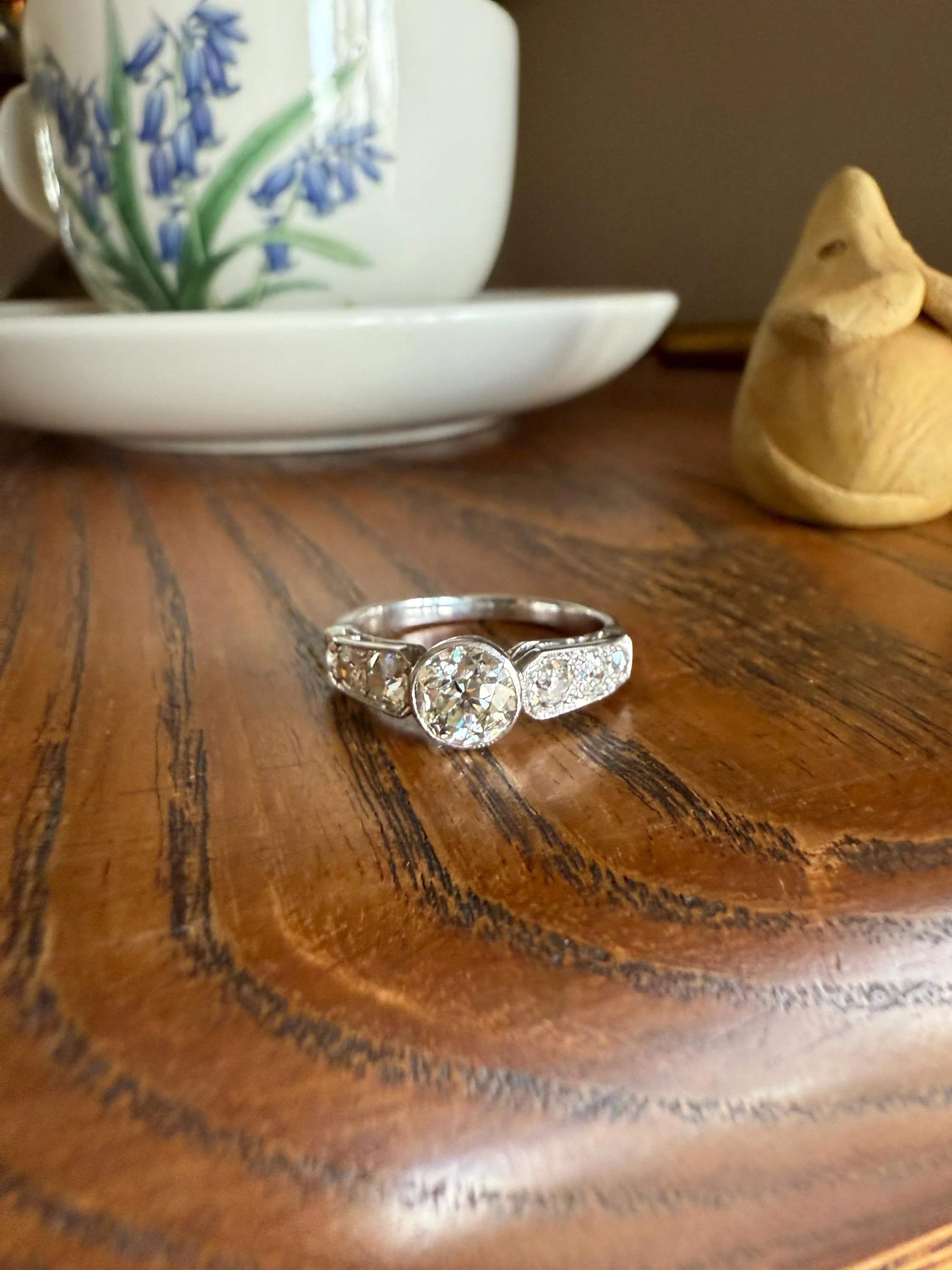 Art Deco Antique Bezel Set Eye Clean 1.85 Carat Tdw Old Mine Cut Diamond Seven Stone Solitaire w/ Accents 18k White Gold & Platinum - Image 4