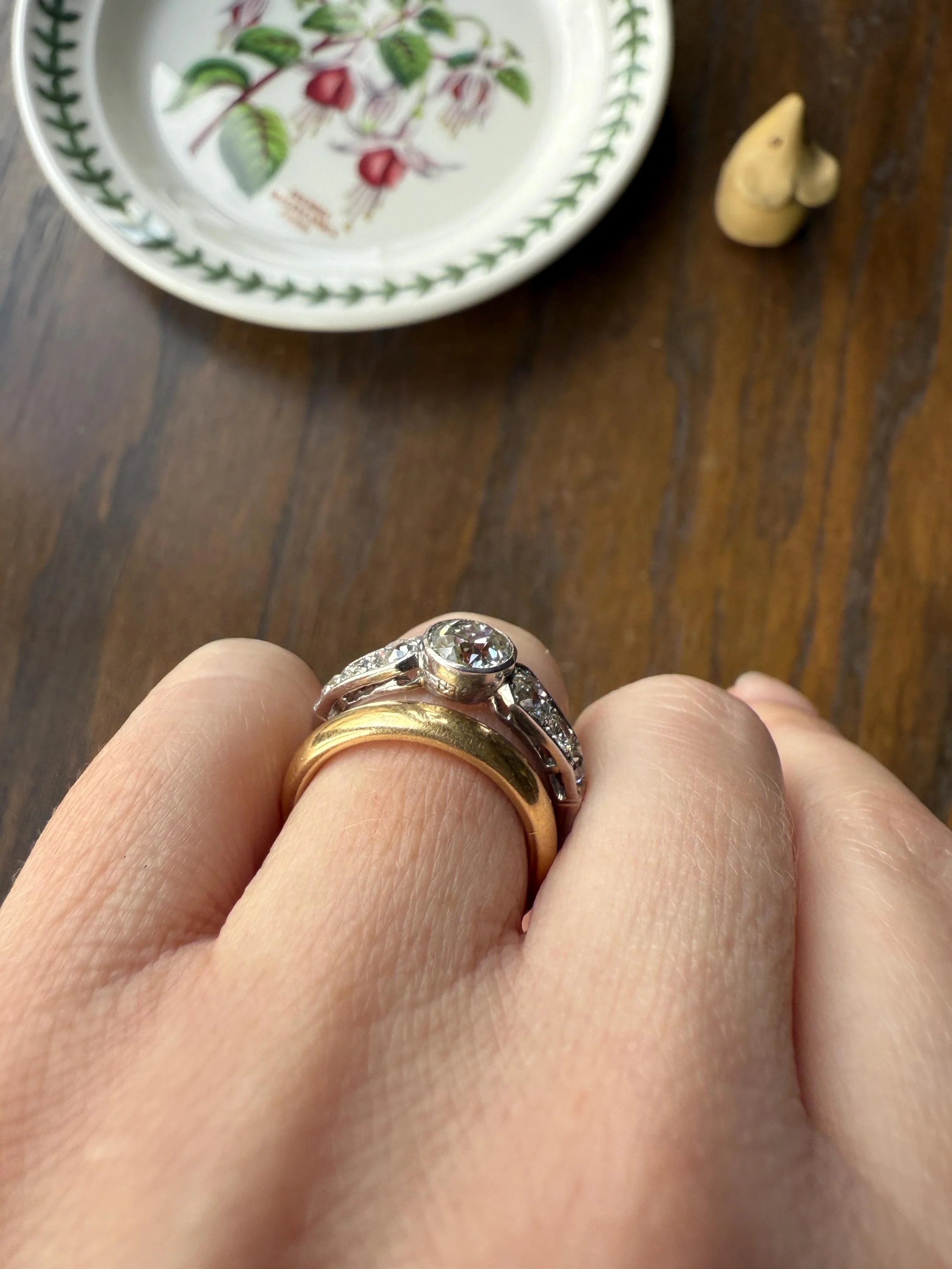 Art Deco Antique Bezel Set Eye Clean 1.85 Carat Tdw Old Mine Cut Diamond Seven Stone Solitaire w/ Accents 18k White Gold & Platinum - Image 7