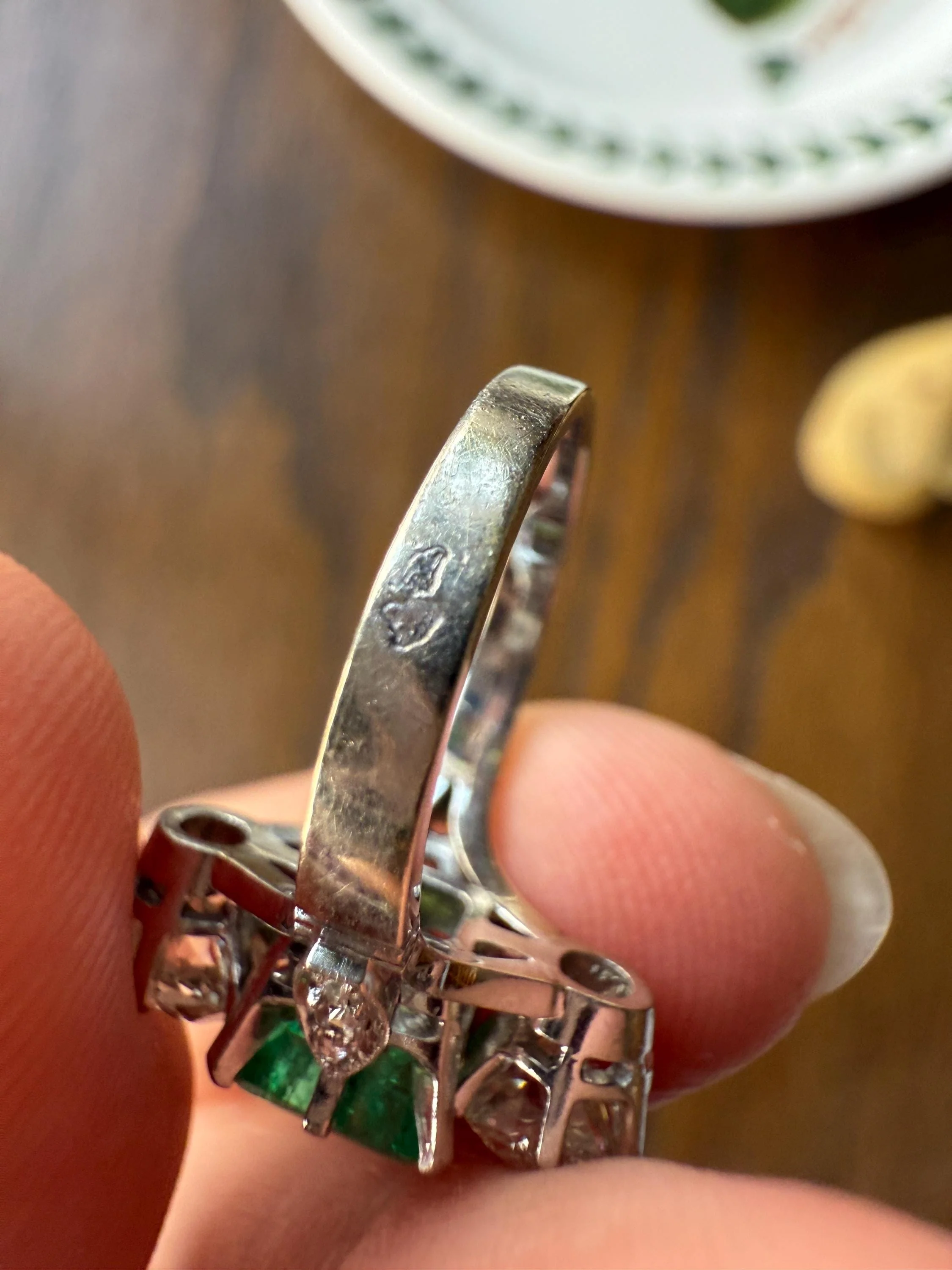 Art Deco Natural EMERALD 1 Carat Tdw Old Mine Cut DIAMOND Chunky Green Three Stone Ring Platinum & 18k White Gold French Geometric Pinky - Image 17