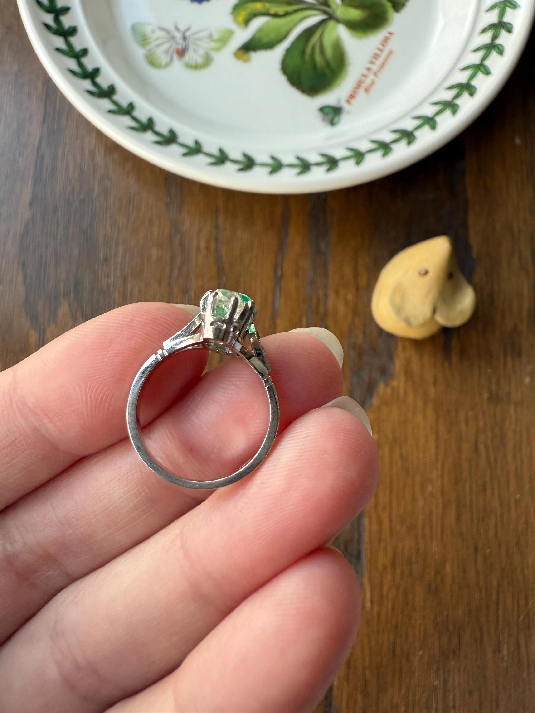 Art Deco Natural EMERALD 1 Carat Tdw Old Mine Cut DIAMOND Chunky Green Three Stone Ring Platinum & 18k White Gold French Geometric Pinky - Image 18