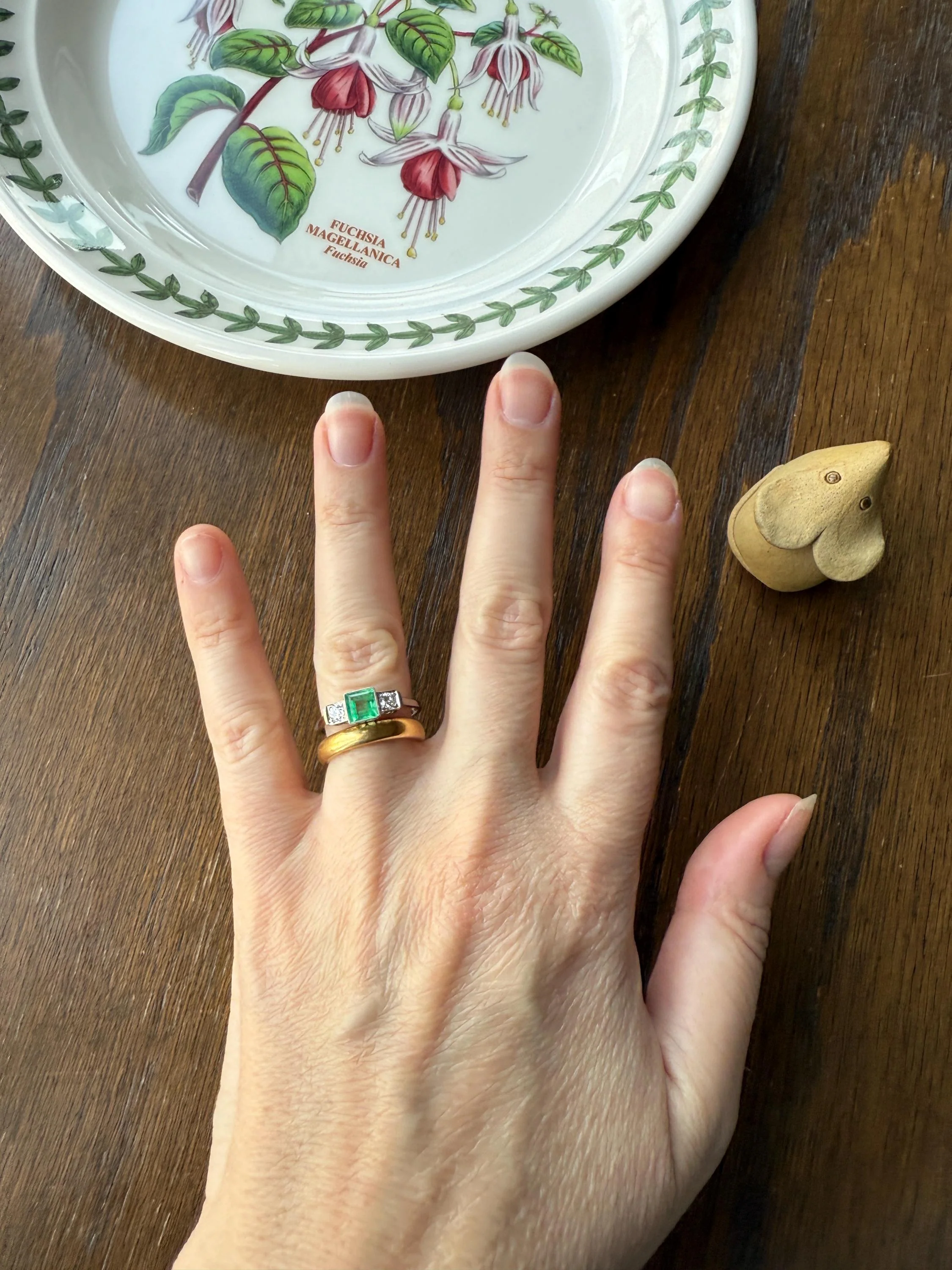 Art Deco Natural EMERALD Old Mine Cut DIAMOND Three Stone Ring 18k White Gold Band Green Milgrain Trinity Ornate Filigree - Image 17
