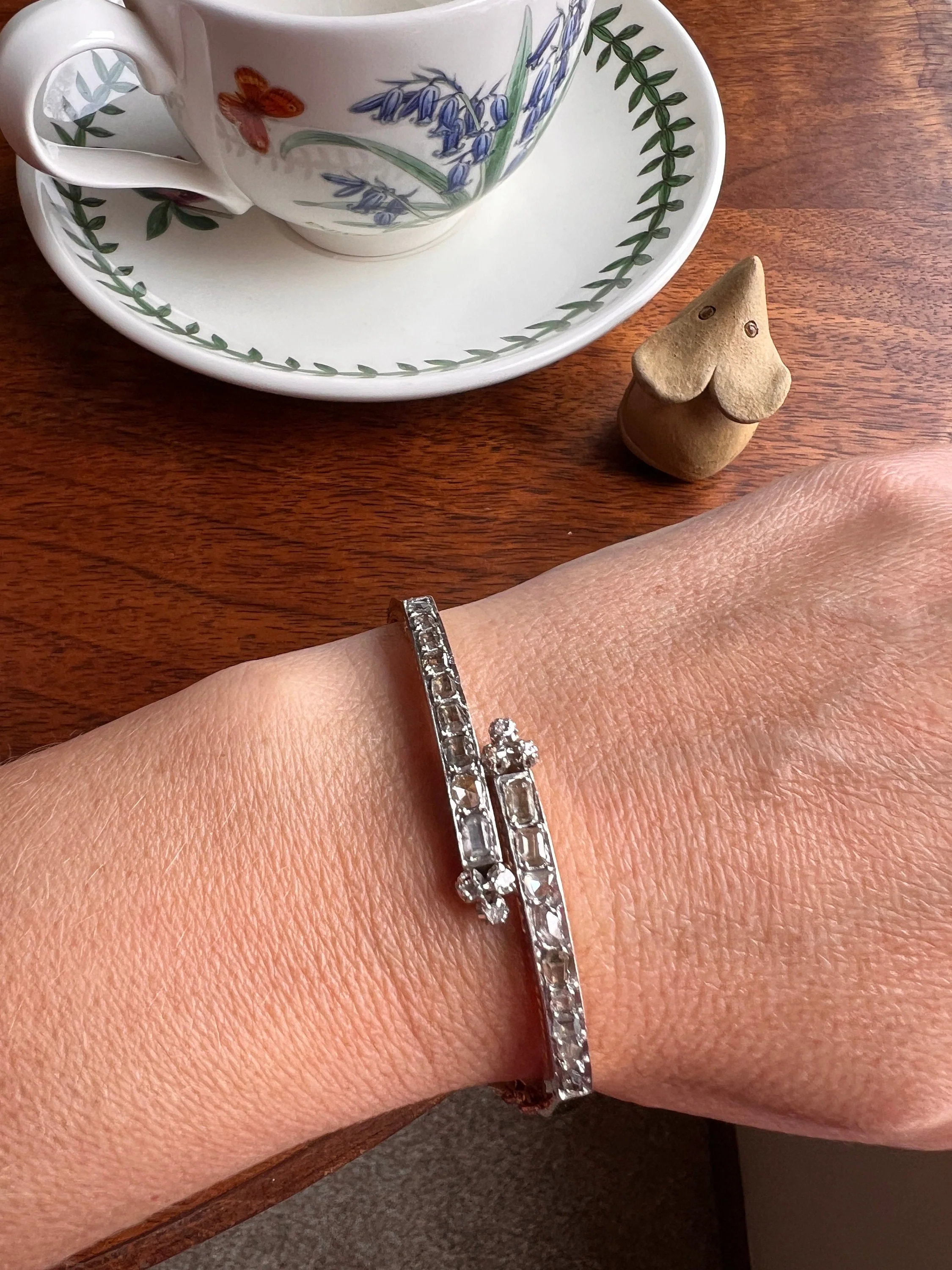 Boxed FRENCH Antique 24 TABLE Cut & Rose Cut DIAMOND 2 Carat Linear Clovers Hinged Bangle Bracelet 18k Gold Platinum - Image 10