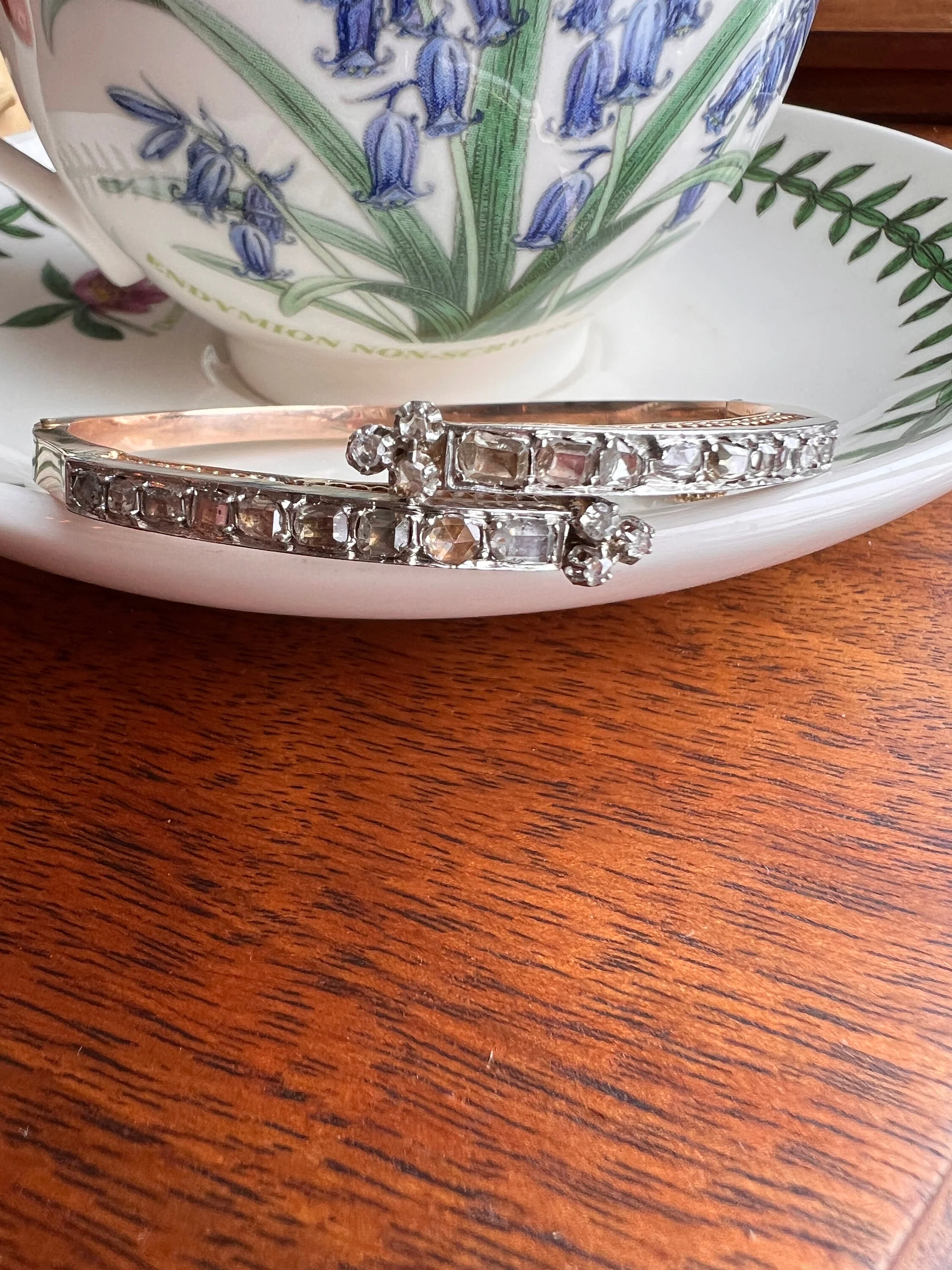 Boxed FRENCH Antique 24 TABLE Cut & Rose Cut DIAMOND 2 Carat Linear Clovers Hinged Bangle Bracelet 18k Gold Platinum - Image 5